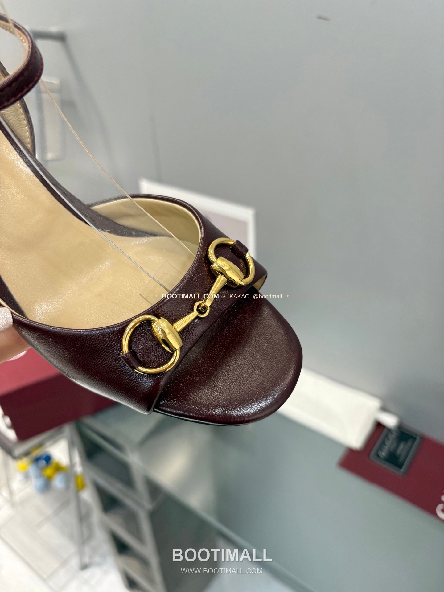 구찌 2026 양가죽 GG 메탈 스트랩 샌들 Gucci 2026 Lambskin GG Metal Strap Black Sandals 6.5cm 7