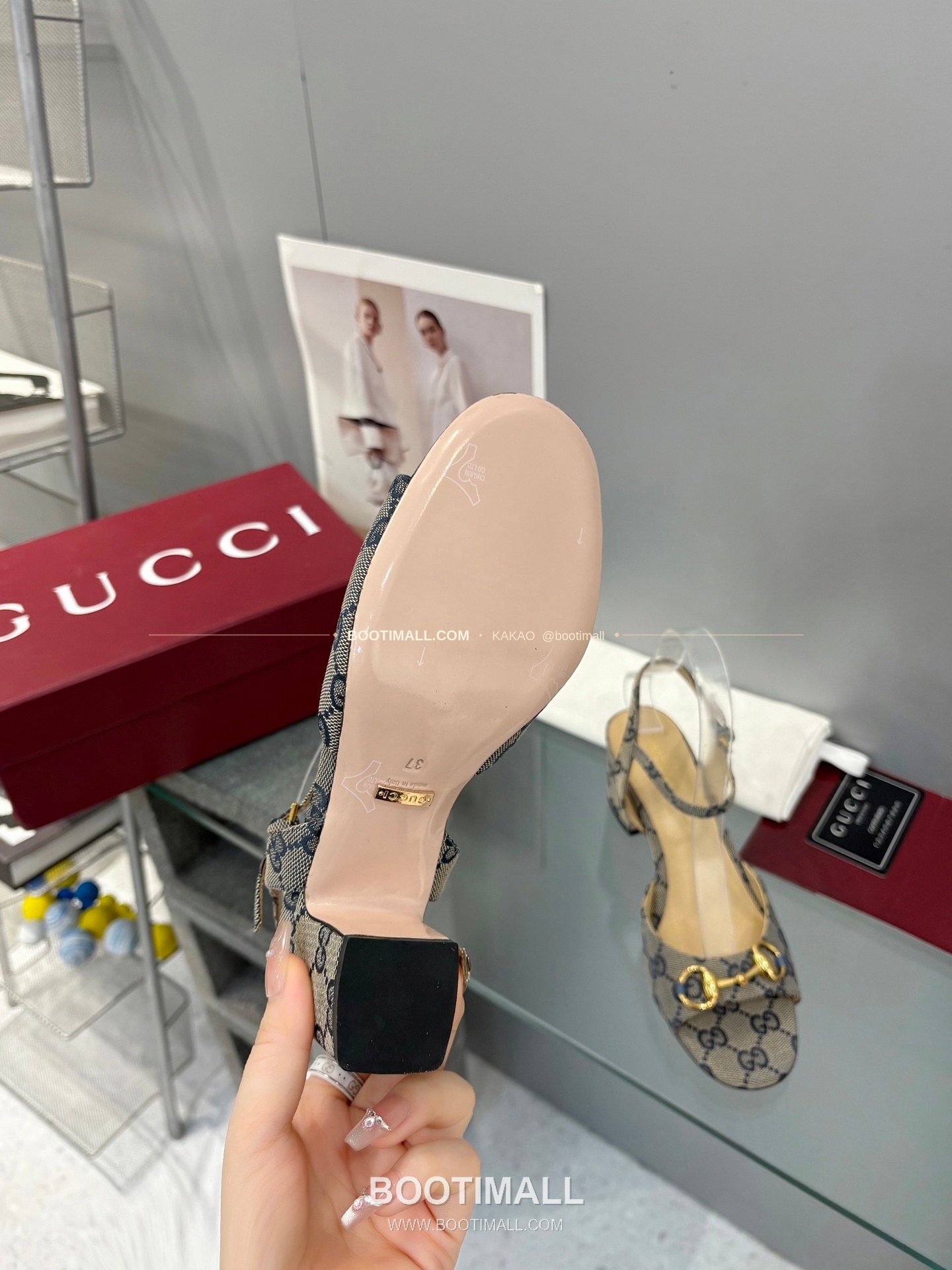 구찌 2026 양가죽 GG 메탈 스트랩 샌들 Gucci 2026 Lambskin GG Metal Strap Black Sandals 6.5cm 9