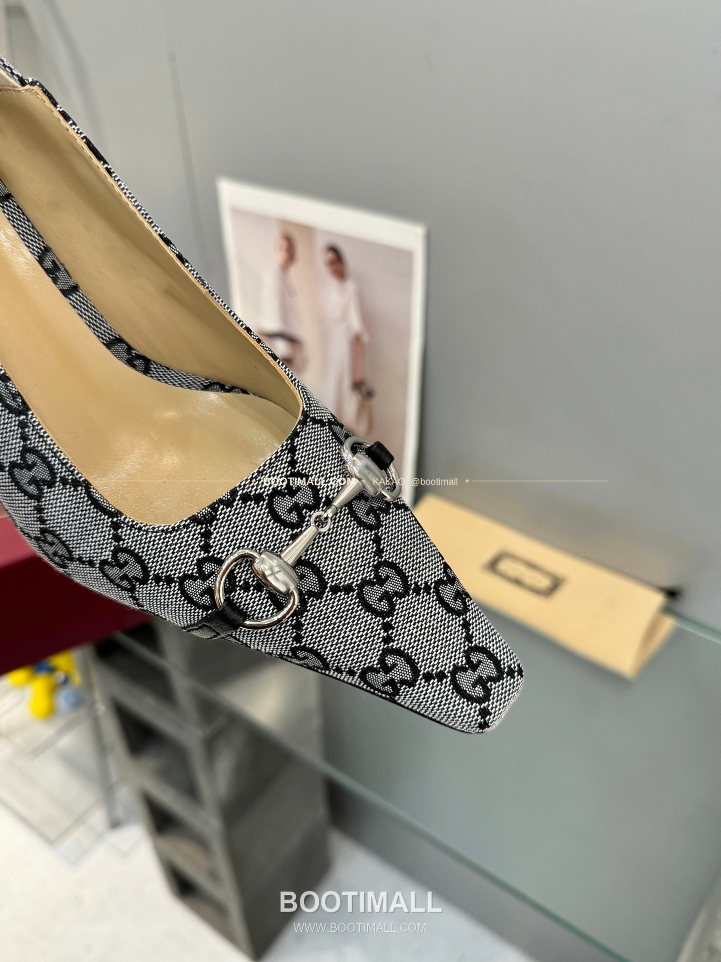 구찌 2026 레더 GG 메탈 라운드토 펌프스 Gucci 2026 Leather GG Metal Round Toe Black Pumps 5.5cm 7