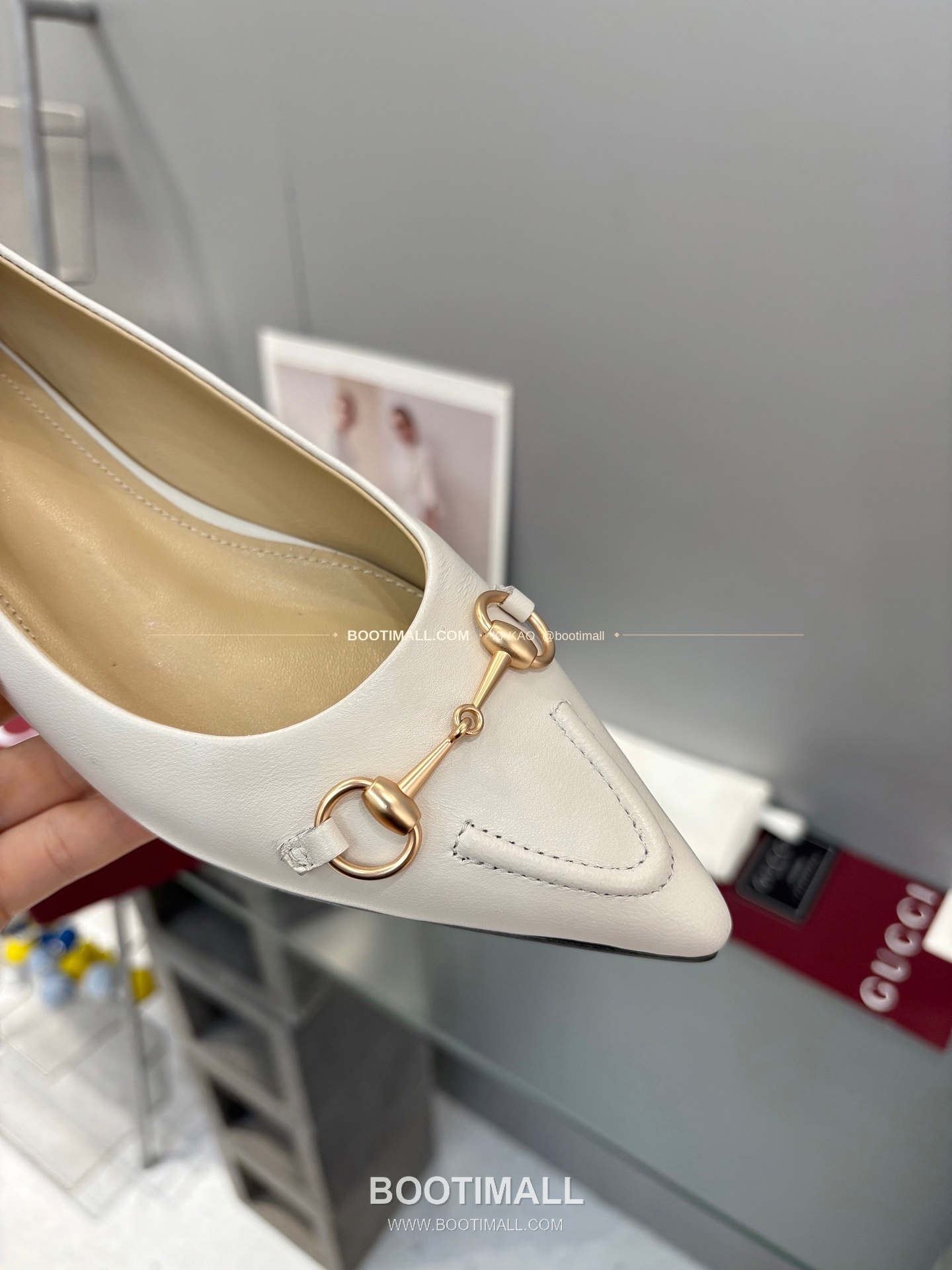 구찌 2026 양가죽 GG 메탈 라운드토 블랙 플랫 펌프스 Gucci 2026 Lambskin GG Metal Round Toe Black Flat Pumps 6