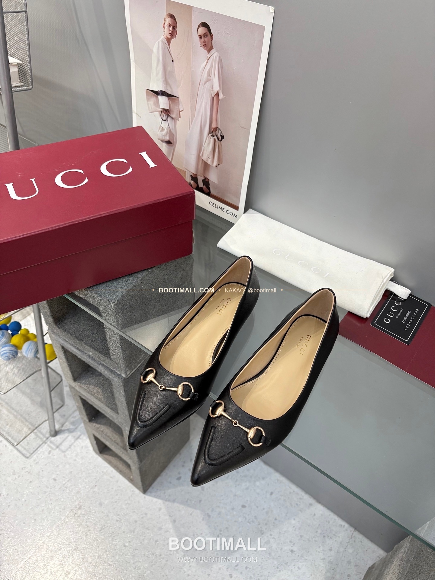 구찌 2026 양가죽 GG 메탈 라운드토 블랙 플랫 펌프스 Gucci 2026 Lambskin GG Metal Round Toe Black Flat Pumps 1