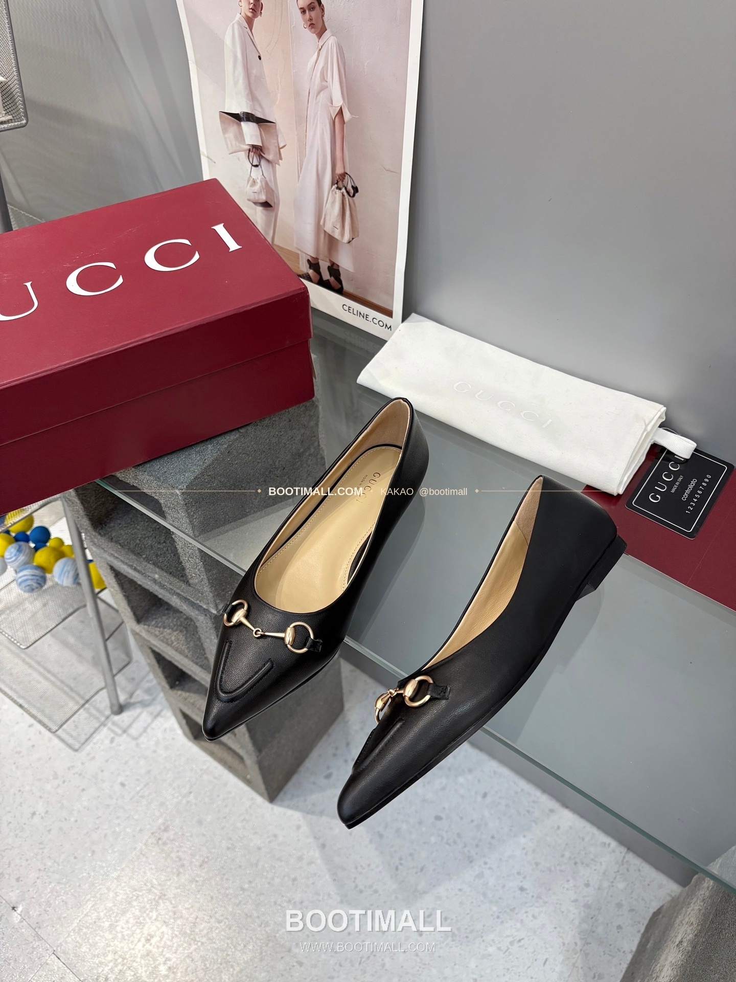 구찌 2026 양가죽 GG 메탈 라운드토 블랙 플랫 펌프스 Gucci 2026 Lambskin GG Metal Round Toe Black Flat Pumps 2