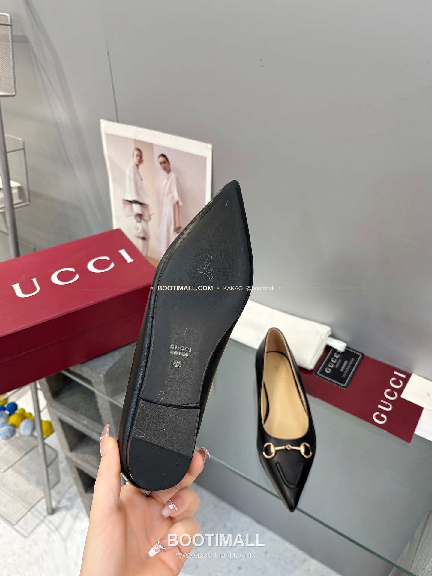 구찌 2026 양가죽 GG 메탈 라운드토 블랙 플랫 펌프스 Gucci 2026 Lambskin GG Metal Round Toe Black Flat Pumps 9