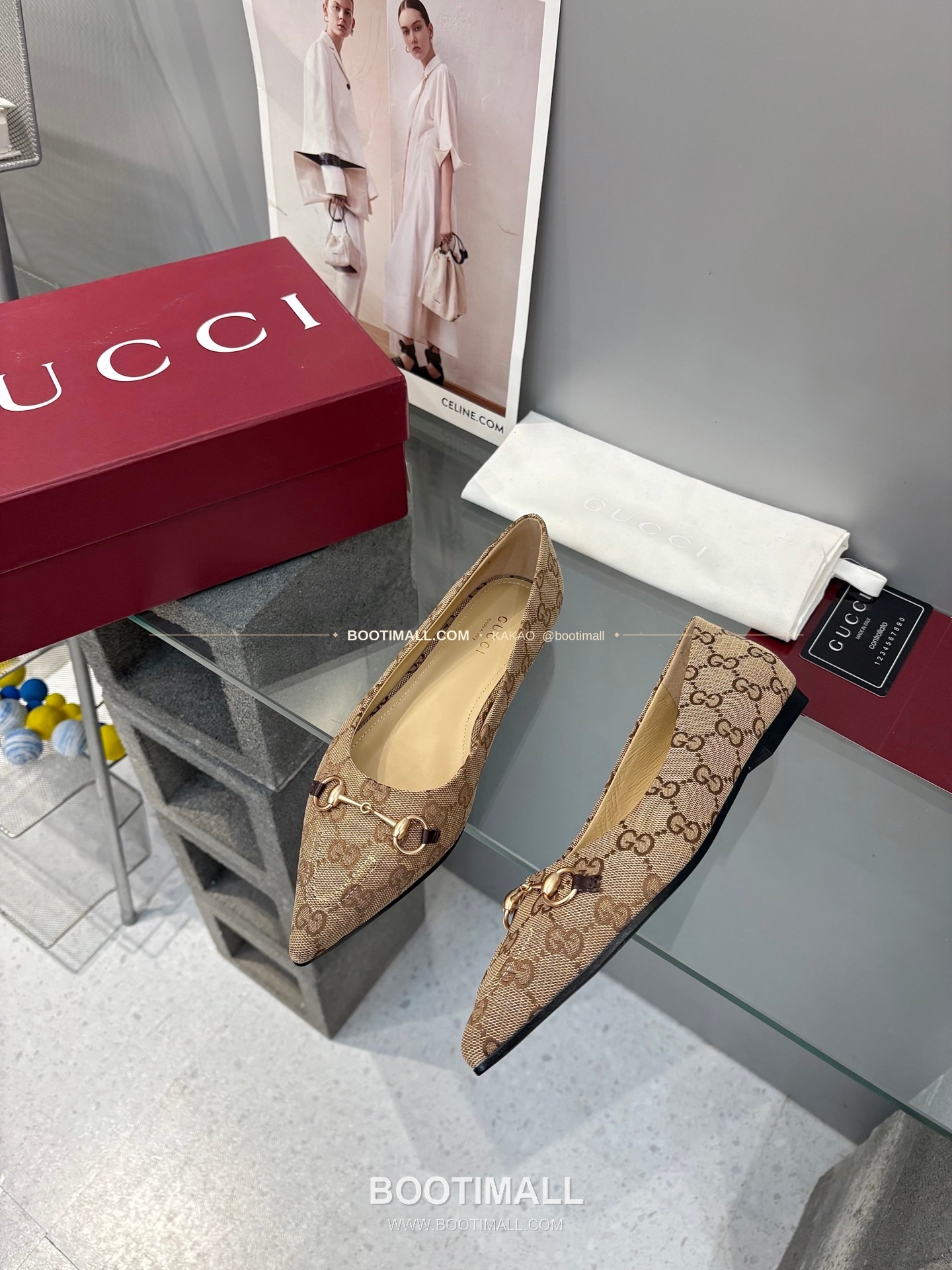 구찌 2026 양가죽 GG 메탈 라운드토 블랙 플랫 펌프스 Gucci 2026 Lambskin GG Metal Round Toe Black Flat Pumps 2