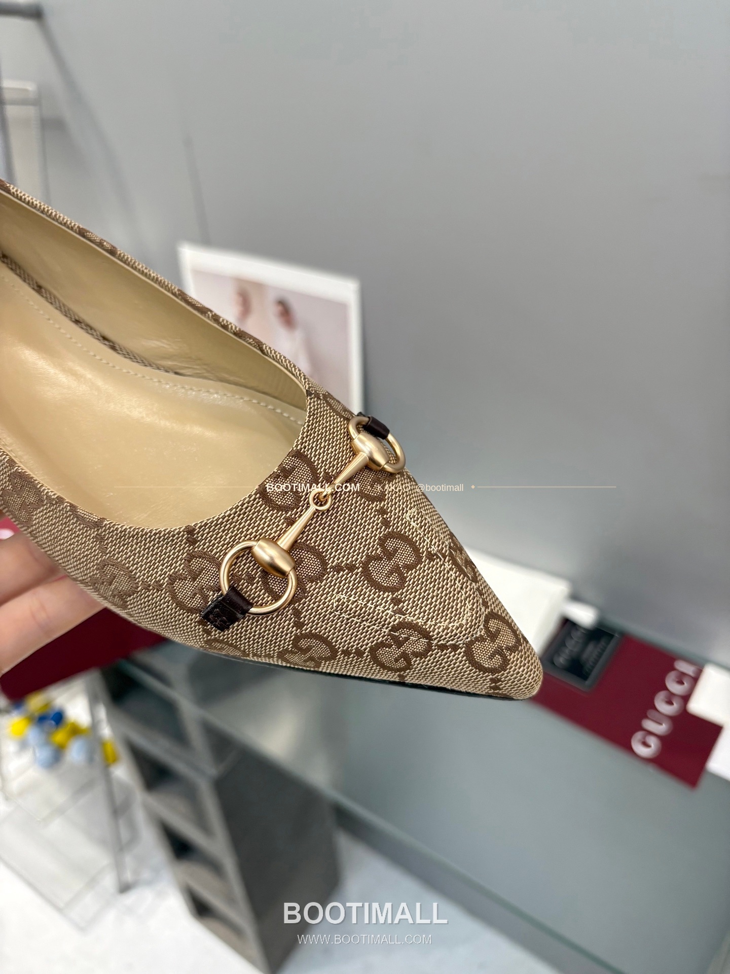 구찌 2026 양가죽 GG 메탈 라운드토 블랙 플랫 펌프스 Gucci 2026 Lambskin GG Metal Round Toe Black Flat Pumps 8