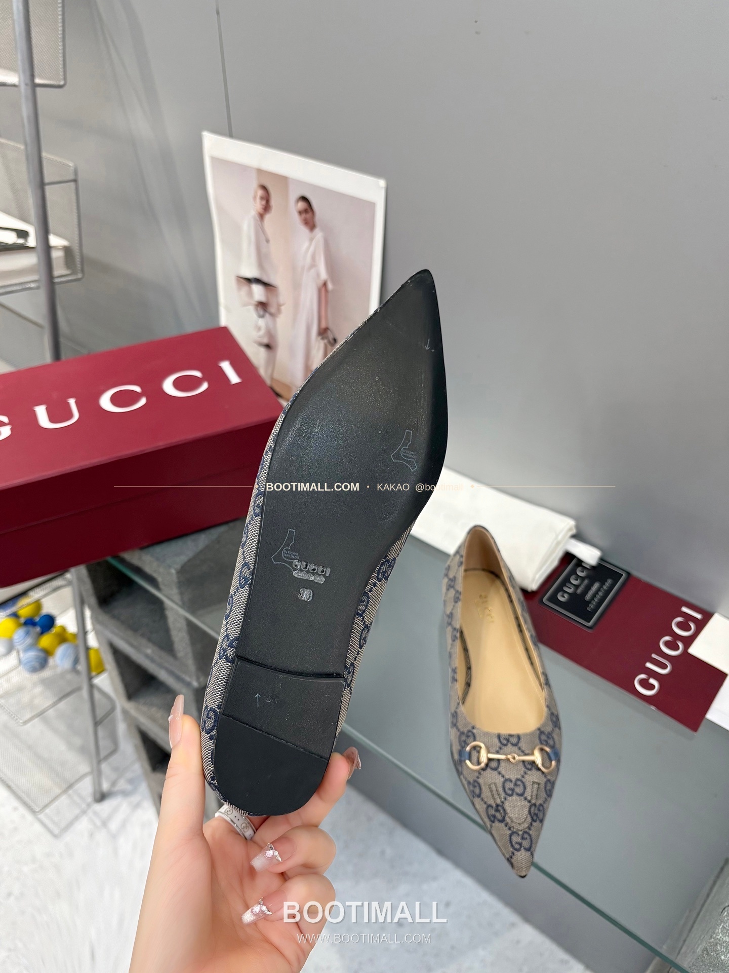 구찌 2026 양가죽 GG 메탈 라운드토 블랙 플랫 펌프스 Gucci 2026 Lambskin GG Metal Round Toe Black Flat Pumps 9