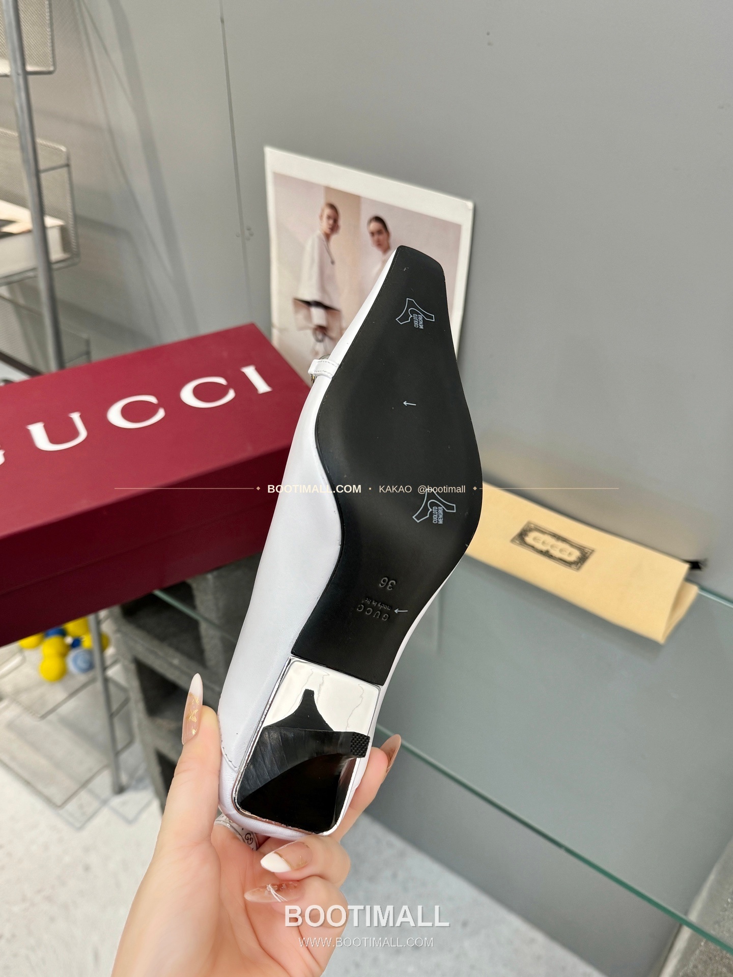 구찌 2026 레더 GG 메탈 라운드토 블랙 펌프스 Gucci 2026 Leather GG Metal Round Toe Black Pumps 5.5cm 9