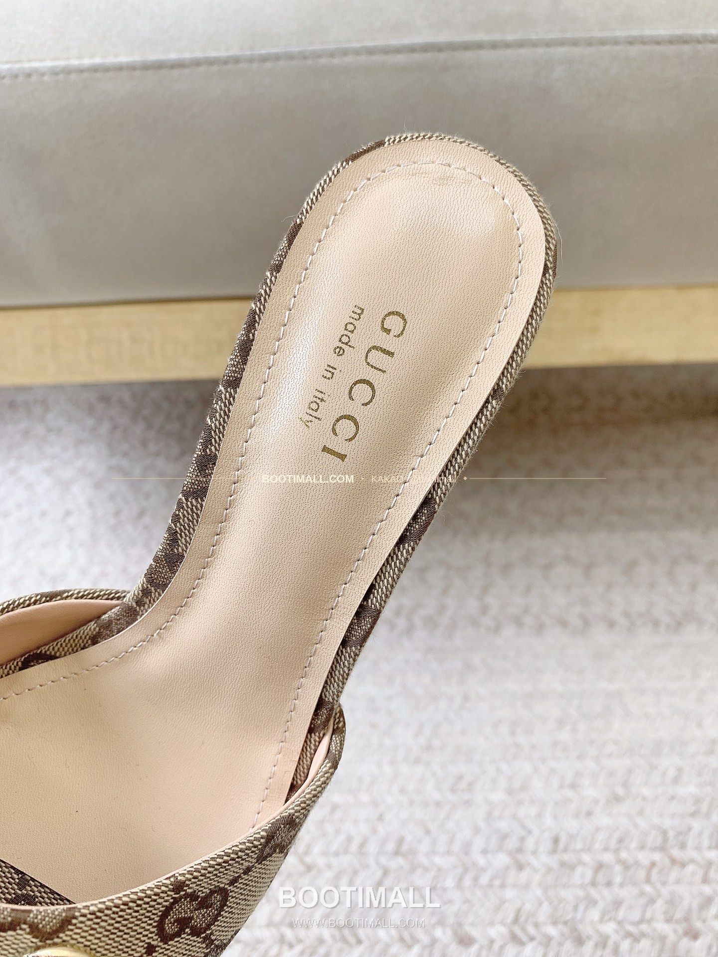 구찌 2026 GG 모노그램 호스빗 스퀘어토 블랙 뮬 샌들 Gucci 2026 GG Monogram Horsebit Square Toe Black Mule Sandals 8.5cm 6