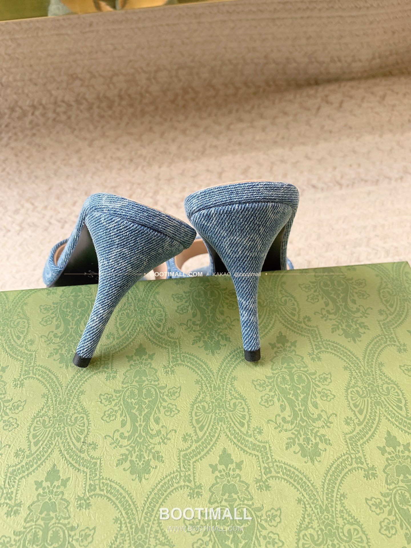 구찌 2026 GG 모노그램 호스빗 스퀘어토 블랙 뮬 샌들 Gucci 2026 GG Monogram Horsebit Square Toe Black Mule Sandals 8.5cm 4