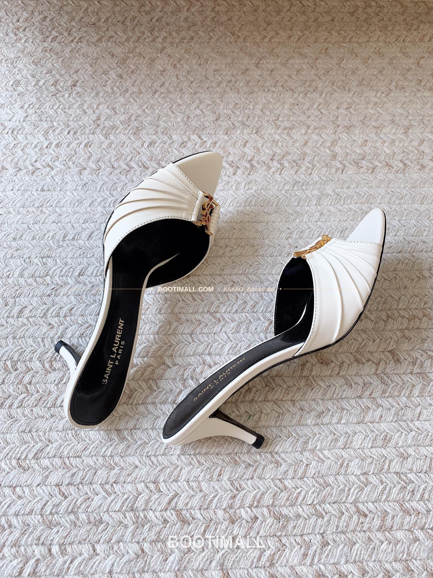 생로랑 2026 레더 YSL 메탈 플리츠 스트랩 화이트 샌들 Saint Laurent 2026 Leather YSL Metal Pleated Strap White Sandals 4
