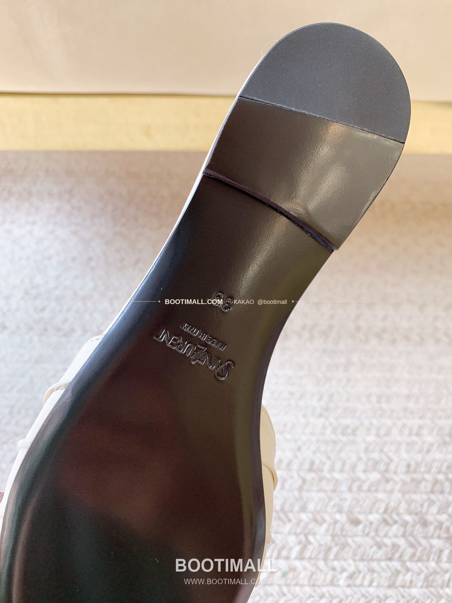 생로랑 2026 레더 YSL 메탈 플리츠 스트랩 화이트 뮬 Saint Laurent 2026 Leather YSL Metal Pleated Strap White Mule 7