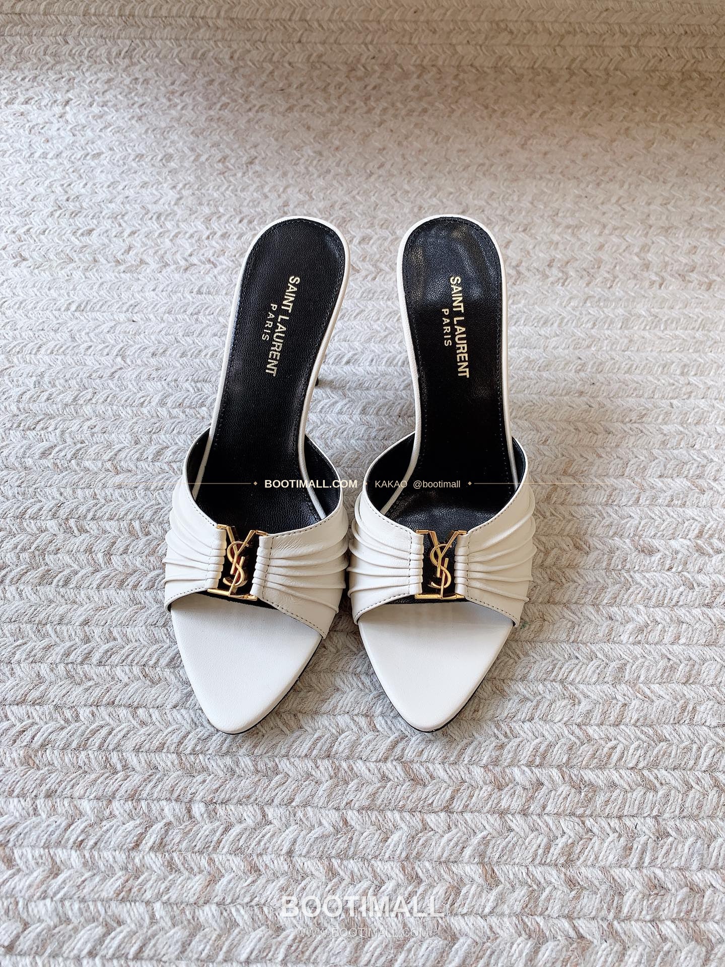 생로랑 2026 레더 YSL 메탈 플리츠 스트랩 화이트 하이힐 샌들 Saint Laurent 2026 Leather YSL Metal Pleated Strap White High Heel Sandals 2