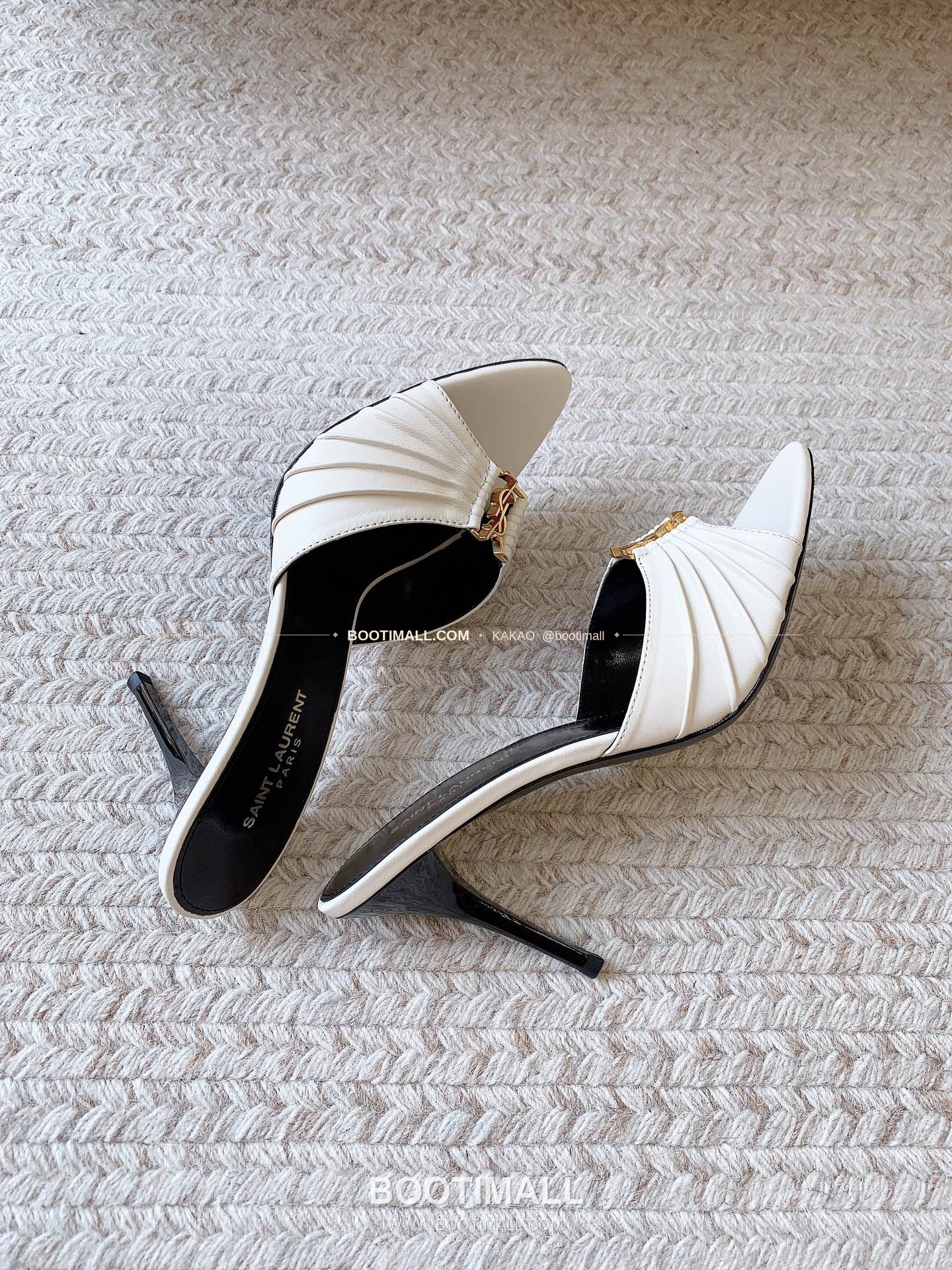 생로랑 2026 레더 YSL 메탈 플리츠 스트랩 화이트 하이힐 샌들 Saint Laurent 2026 Leather YSL Metal Pleated Strap White High Heel Sandals 4