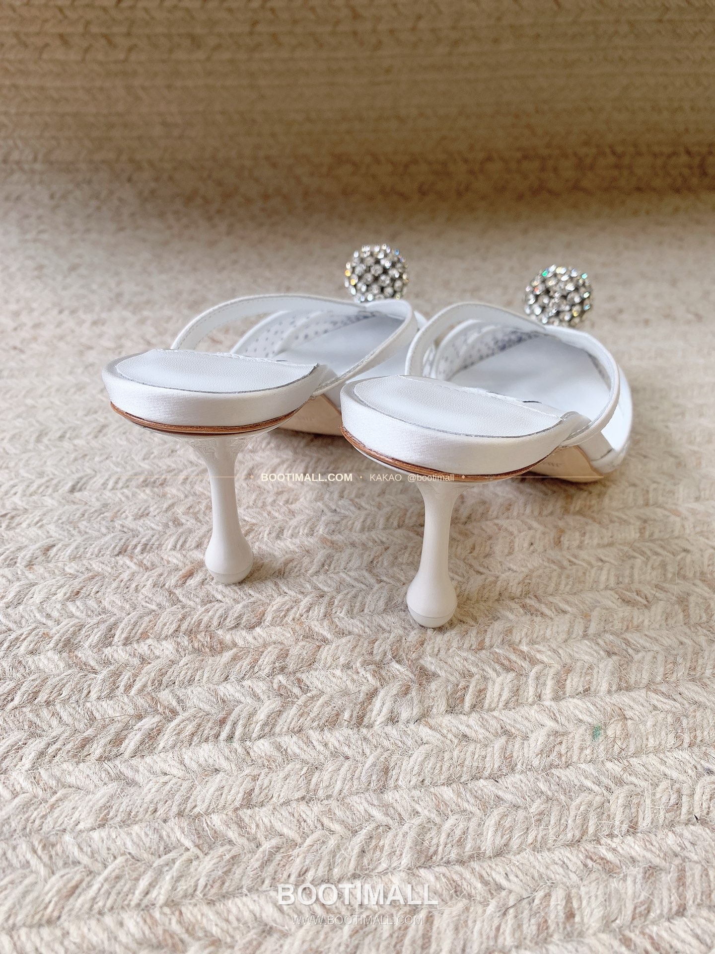 지미추 2026 메쉬 크리스탈 버클 포인티드토 블랙 뮬 샌들 Jimmy Choo 2026 Mesh Crystal Buckle Pointed Toe Black Mule Sandals 7cm 3