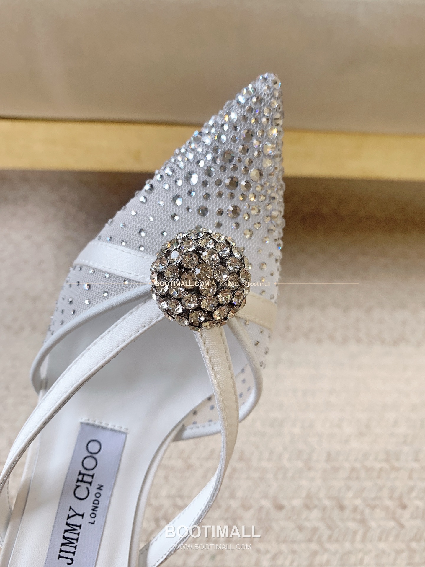 지미추 2026 메쉬 크리스탈 버클 포인티드토 블랙 뮬 샌들 Jimmy Choo 2026 Mesh Crystal Buckle Pointed Toe Black Mule Sandals 7cm 6