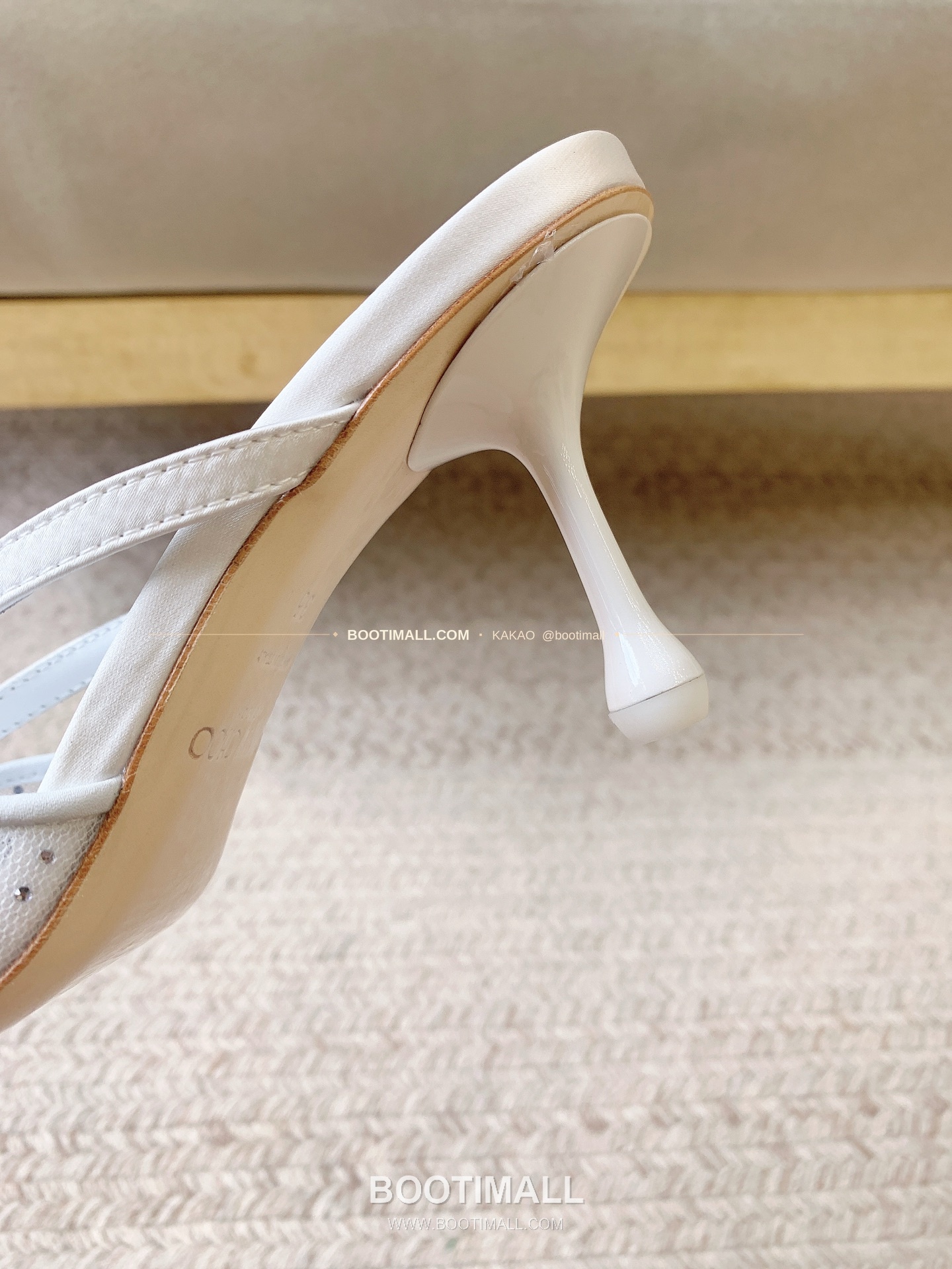 지미추 2026 메쉬 크리스탈 버클 포인티드토 블랙 뮬 샌들 Jimmy Choo 2026 Mesh Crystal Buckle Pointed Toe Black Mule Sandals 7cm 7