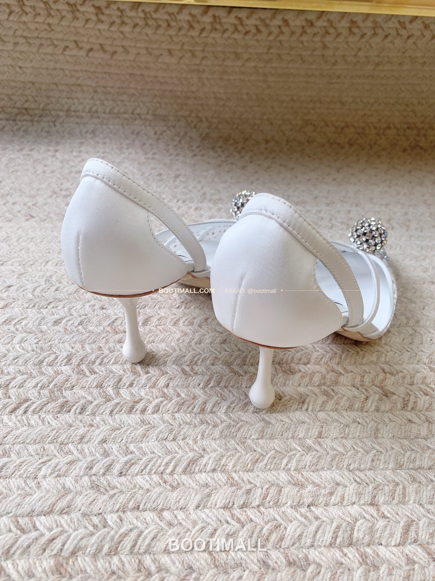 지미추 2026 메쉬 크리스탈 버클 포인티드토 블랙 샌들 Jimmy Choo 2026 Mesh Crystal Buckle Pointed Toe Black Sandals 9.5cm 3