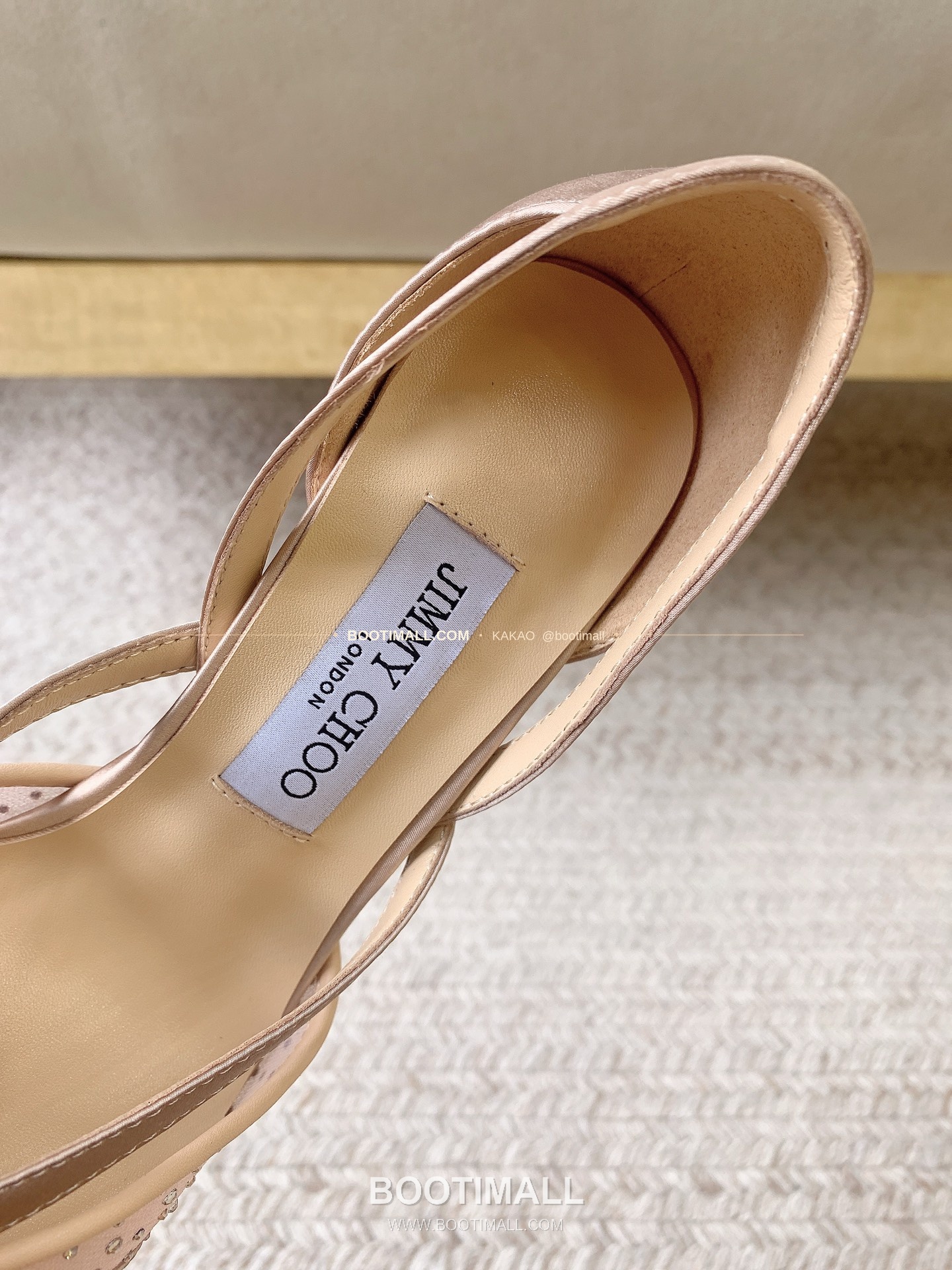 지미추 2026 메쉬 크리스탈 버클 포인티드토 블랙 뮬 샌들 Jimmy Choo 2026 Mesh Crystal Buckle Pointed Toe Black Mule Sandals 7cm 5