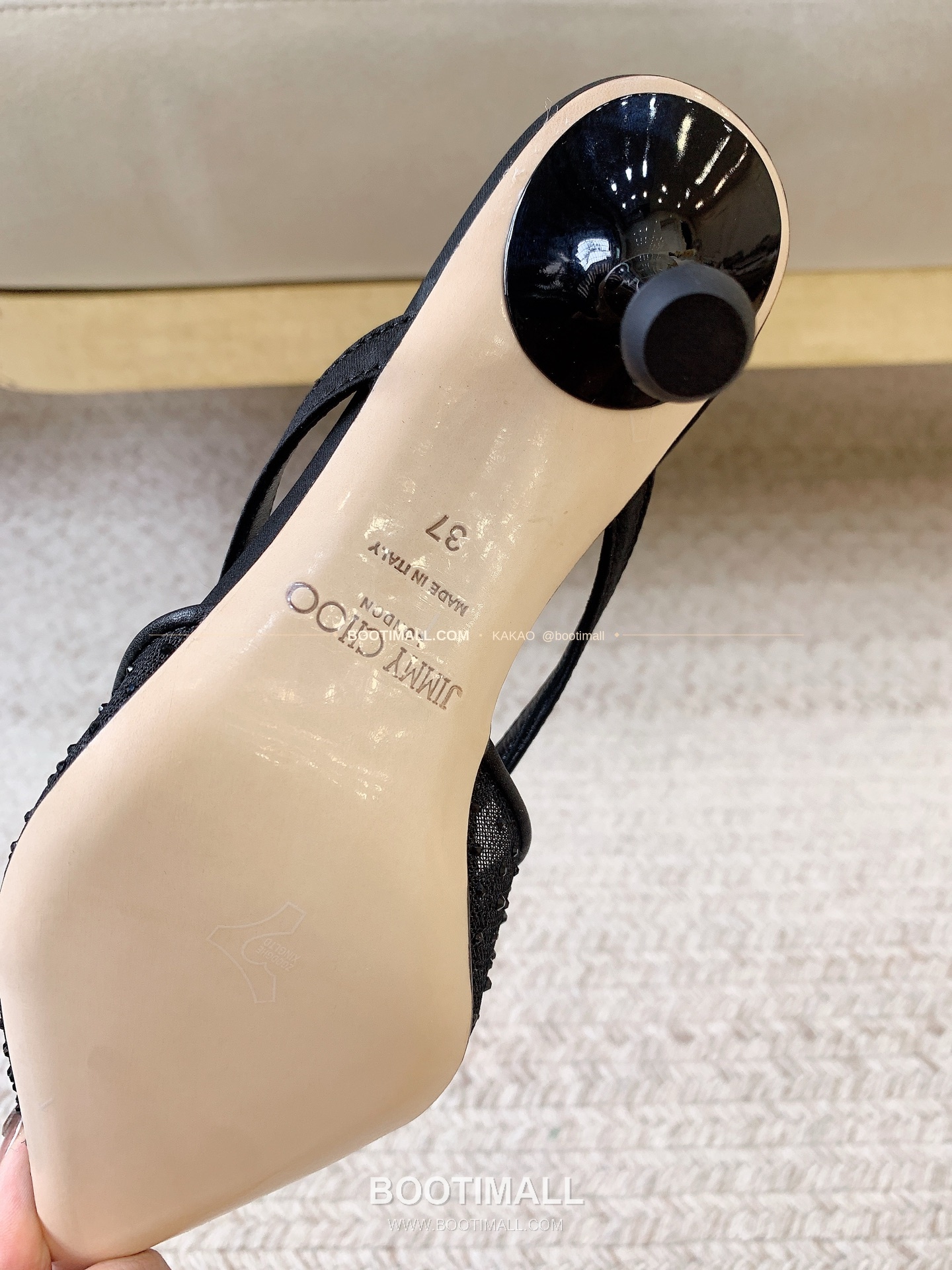 지미추 2026 메쉬 크리스탈 버클 포인티드토 블랙 샌들 Jimmy Choo 2026 Mesh Crystal Buckle Pointed Toe Black Sandals 9.5cm 8