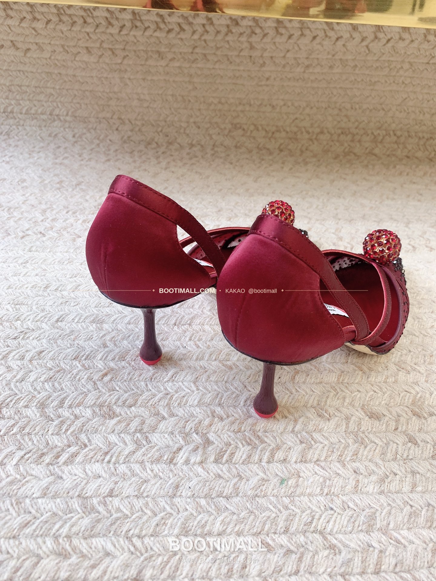 지미추 2026 메쉬 크리스탈 버클 포인티드토 블랙 샌들 Jimmy Choo 2026 Mesh Crystal Buckle Pointed Toe Black Sandals 9.5cm 3