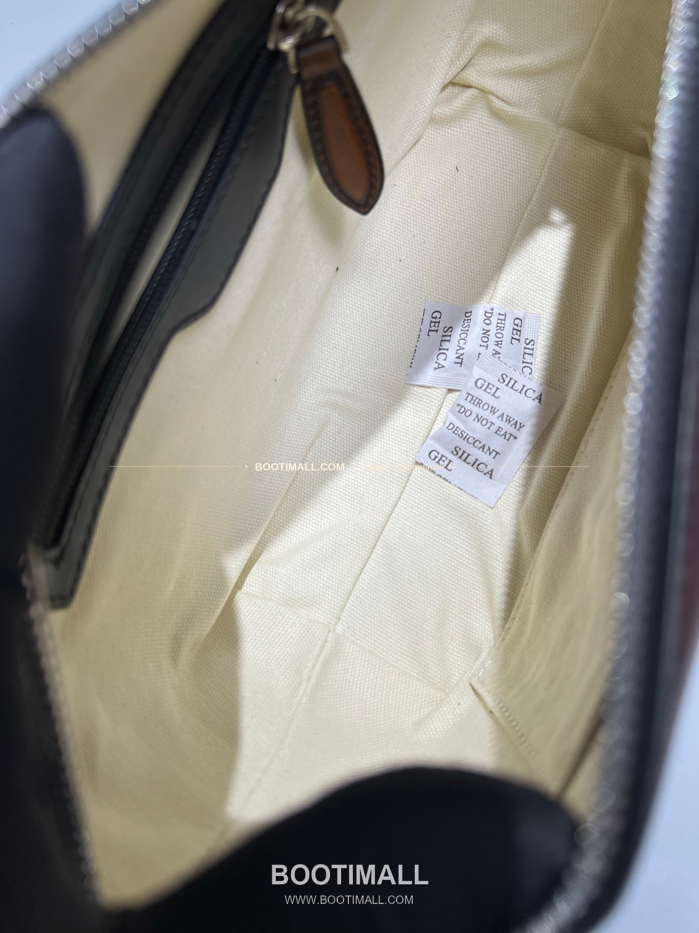 벨루티 파티나 카프스킨 수공 컬러링 오렌지 미니 숄더백 Berluti Patina Calfskin Hand Colored Orange Mini Shoulder Bag 29cm 14