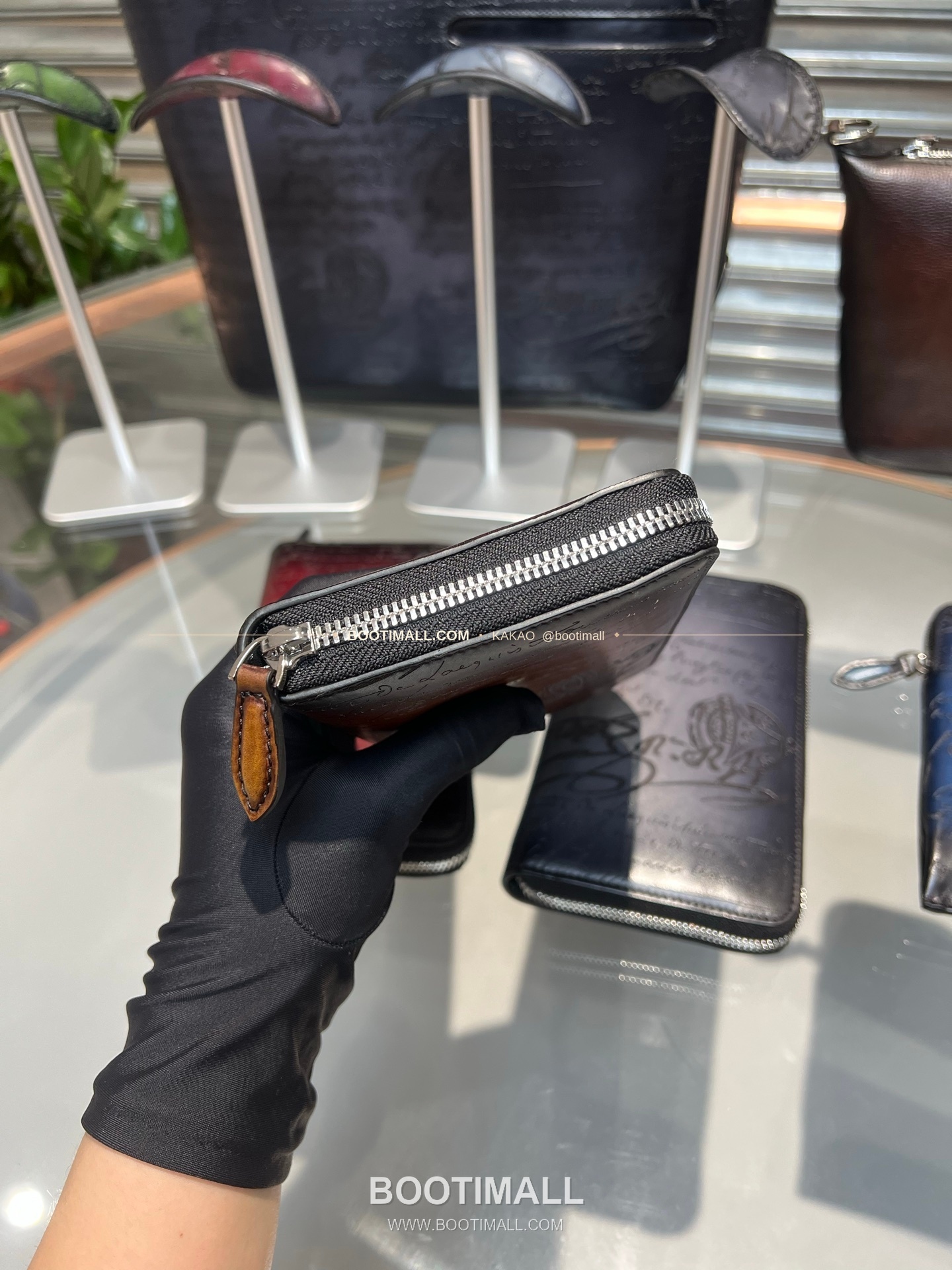 벨루티 파티나 카프스킨 수공 컬러링 롱 지퍼 지갑 Berluti Patina Calfskin Hand Colored Long Zip Wallet 19.5cm 7