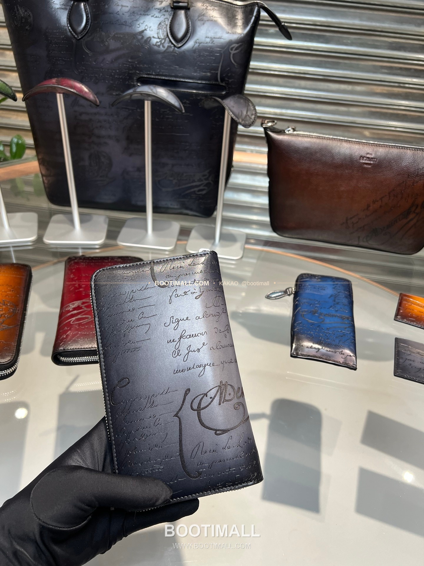 벨루티 파티나 카프스킨 수공 컬러링 롱 지퍼 지갑 Berluti Patina Calfskin Hand Colored Long Zip Wallet 19.5cm 2