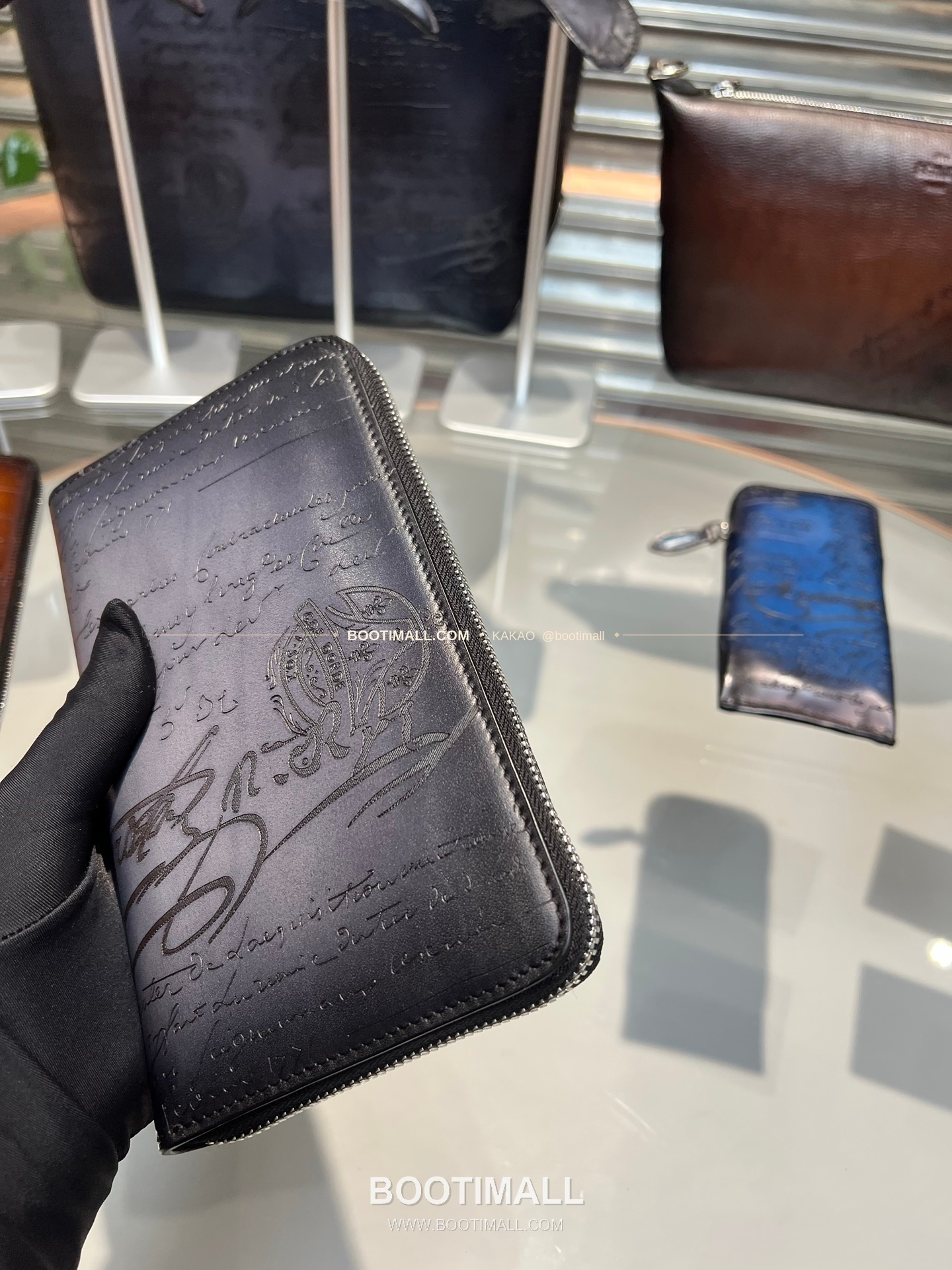 벨루티 파티나 카프스킨 수공 컬러링 롱 지퍼 지갑 Berluti Patina Calfskin Hand Colored Long Zip Wallet 19.5cm 3