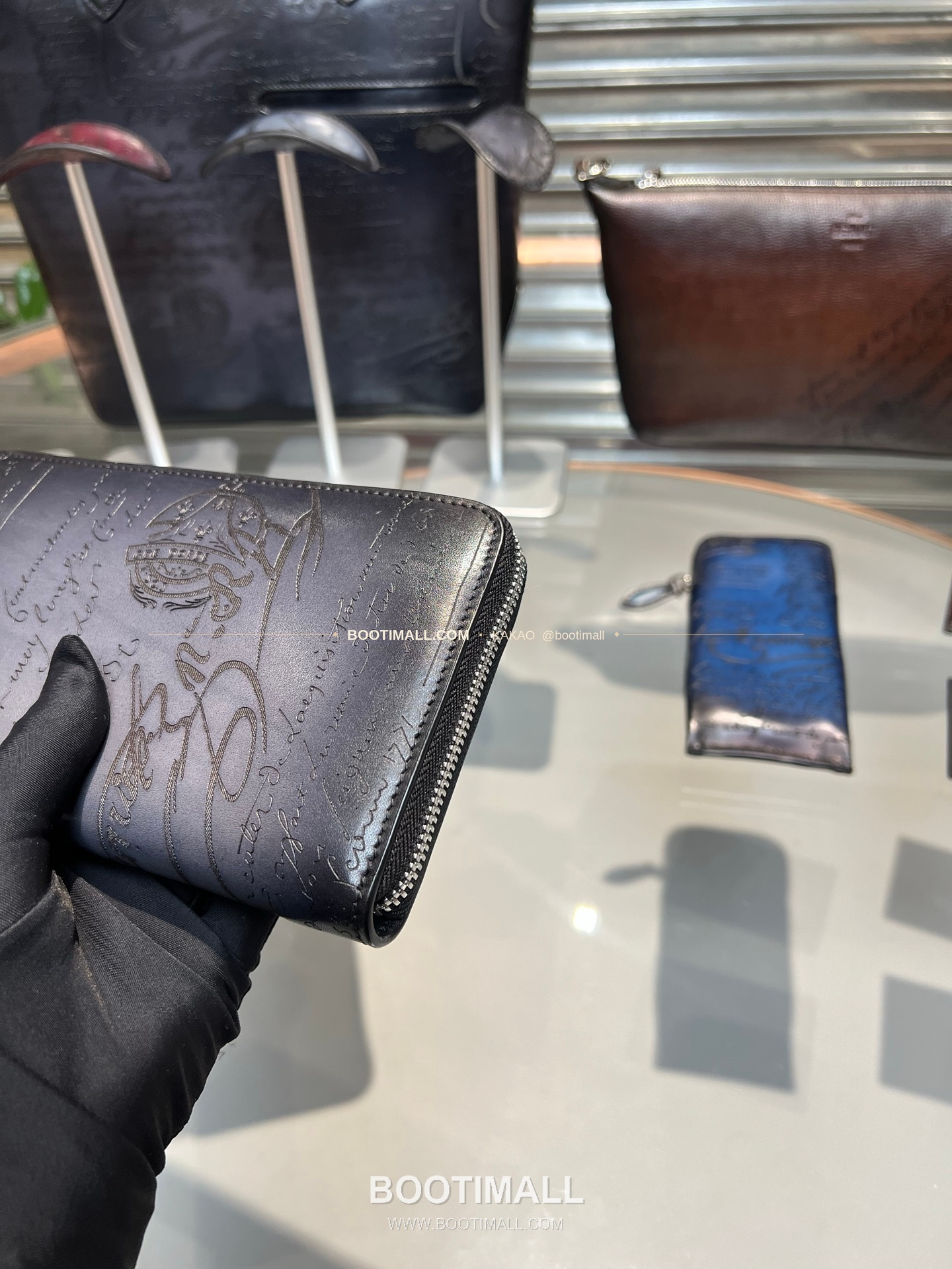 벨루티 파티나 카프스킨 수공 컬러링 롱 지퍼 지갑 Berluti Patina Calfskin Hand Colored Long Zip Wallet 19.5cm 6