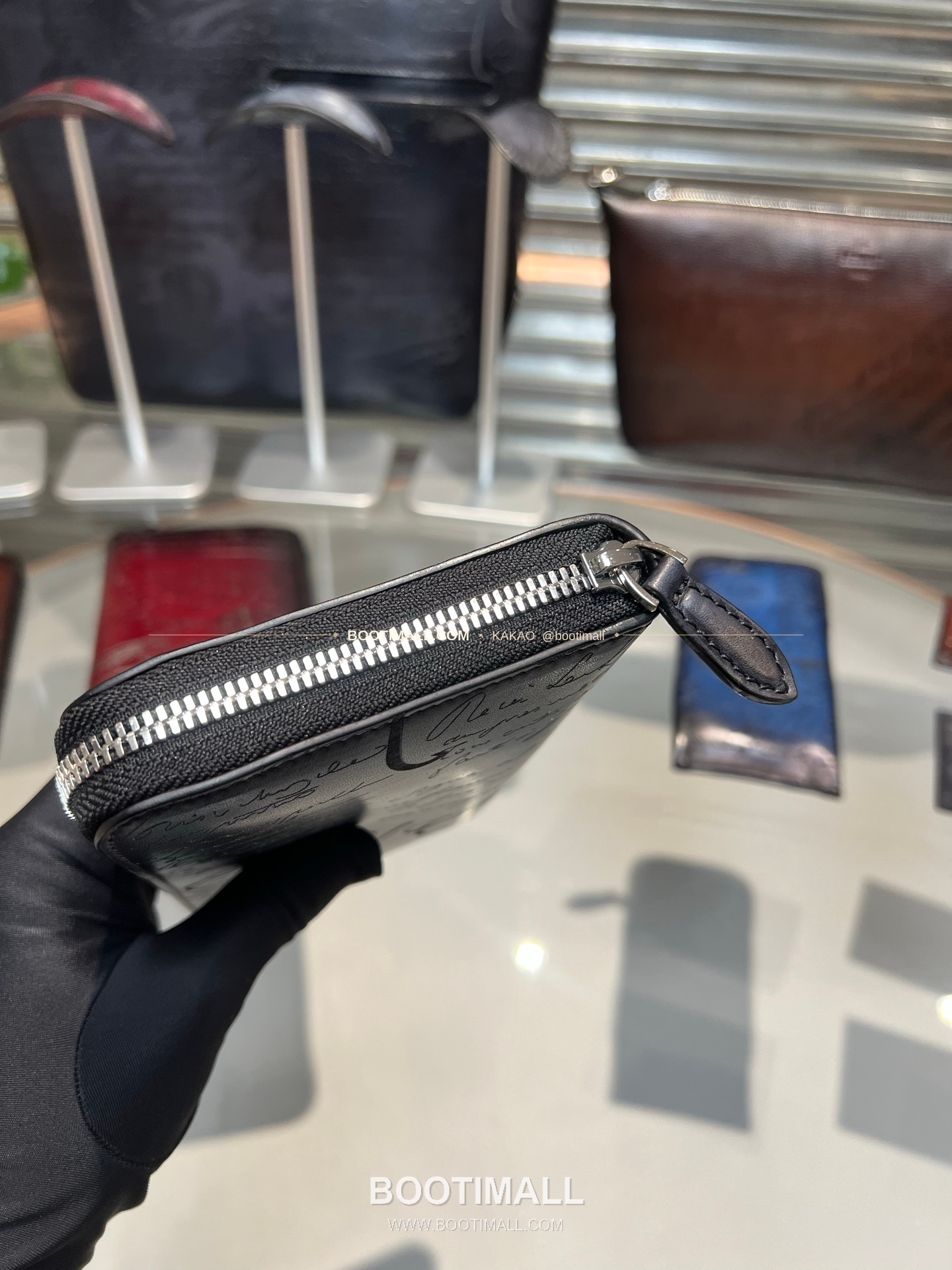 벨루티 파티나 카프스킨 수공 컬러링 롱 지퍼 지갑 Berluti Patina Calfskin Hand Colored Long Zip Wallet 19.5cm 8