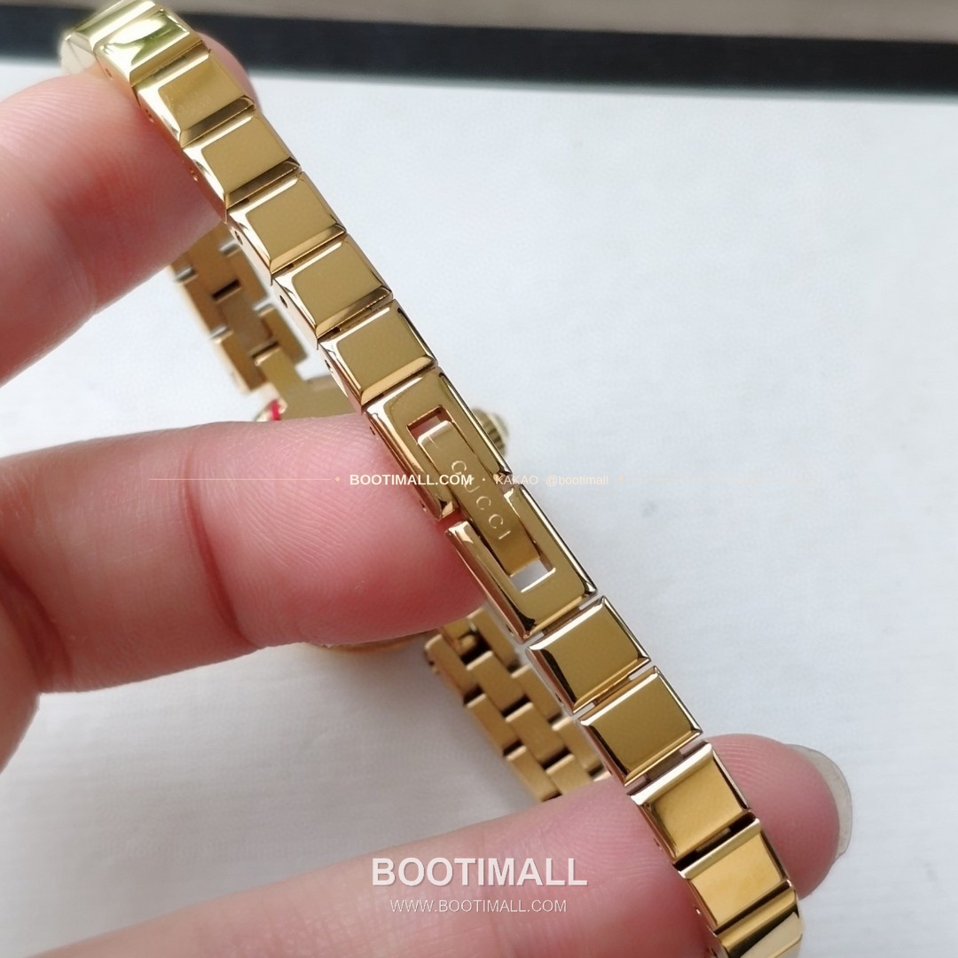 구찌 클래식 다이아 다이얼 스틸 여성용 쿼츠 시계 Gucci Classic Diamond Dial Steel Ladies Quartz Watch 22mm 9