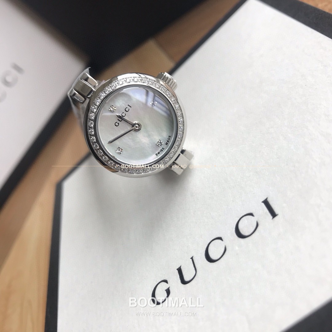 구찌 클래식 다이아 다이얼 스틸 여성용 쿼츠 시계 Gucci Classic Diamond Dial Steel Ladies Quartz Watch 22mm 7