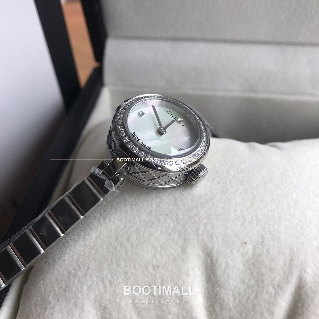 구찌 클래식 다이아 다이얼 스틸 여성용 쿼츠 시계 Gucci Classic Diamond Dial Steel Ladies Quartz Watch 22mm 9