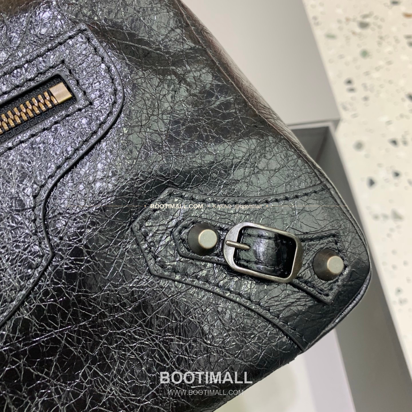 발렌시아가 시티 모토 스몰 레더 블랙 크로스백 Balenciaga City Moto Small Leather Black Crossbody Bag 846188980 29cm 5