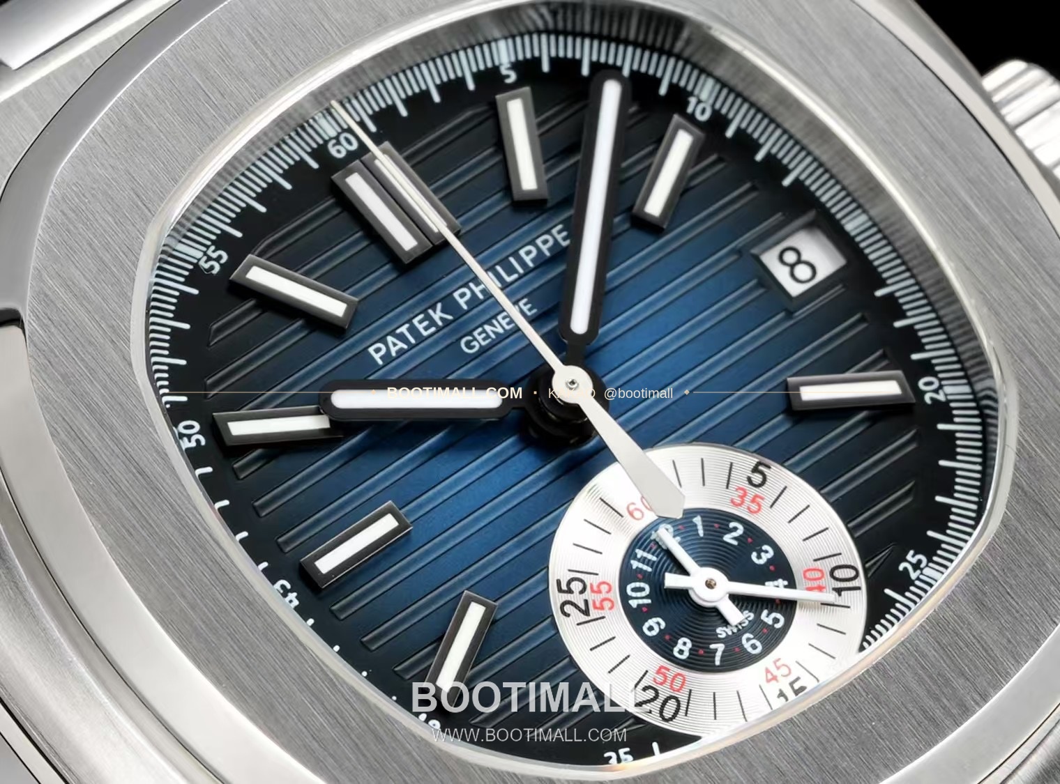 파텍필립 노틸러스 스틸 블루다이얼 크로노그래프 오토매틱 Patek Philippe Nautilus Steel Blue Dial Chronograph Automatic 5980 40.5mm 4