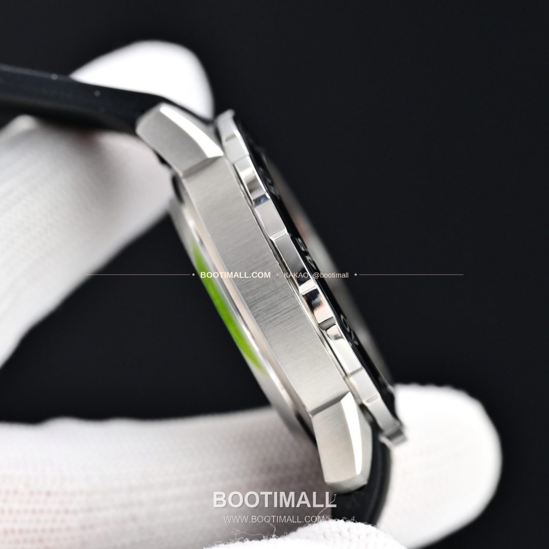 IWC 아쿠아타이머 스틸 블랙 베젤 오토매틱 IWC Aquatimer Steel Black Bezel Automatic 44mm 5