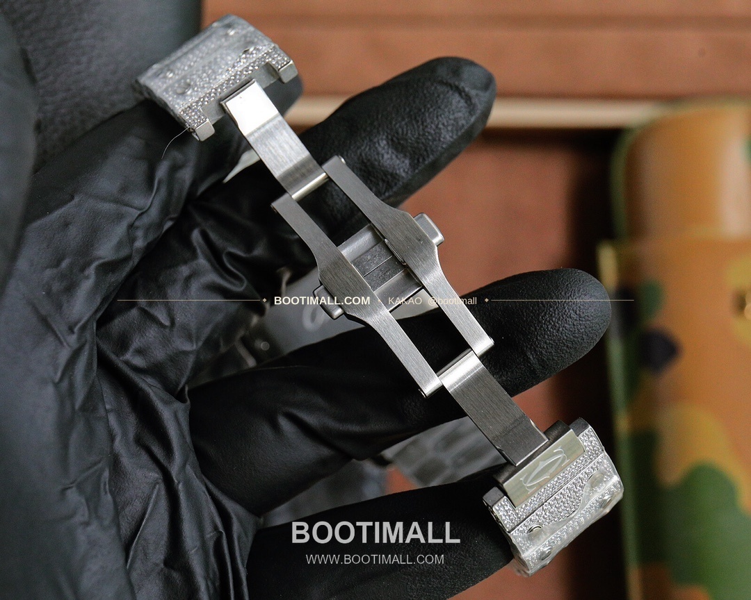 까르띠에 산토스 스틸 풀다이아 블루핸즈 오토매틱 Cartier Santos Steel Full Diamond Blue Hands Automatic 40mm 8