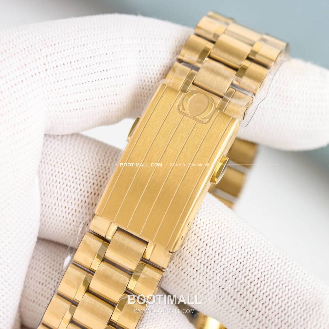 오메가 스피드마스터 문워치 리버스 팬더 크로노그래프 매뉴얼 Omega Speedmaster Moonwatch Reverse Panda Chronograph Manual 42mm 7