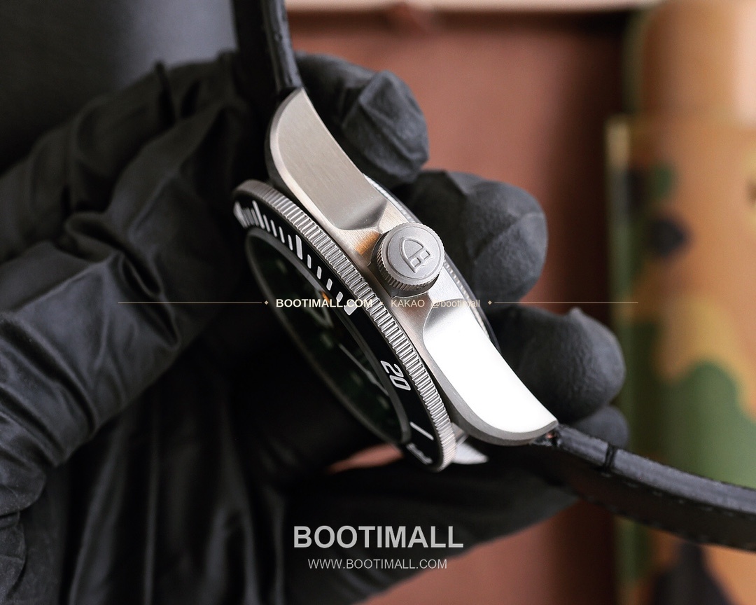 튜더 헤리티지 블랙베이 스틸 브레이슬릿 오토매틱 Tudor Heritage Black Bay Steel Bracelet Automatic 42mm 4