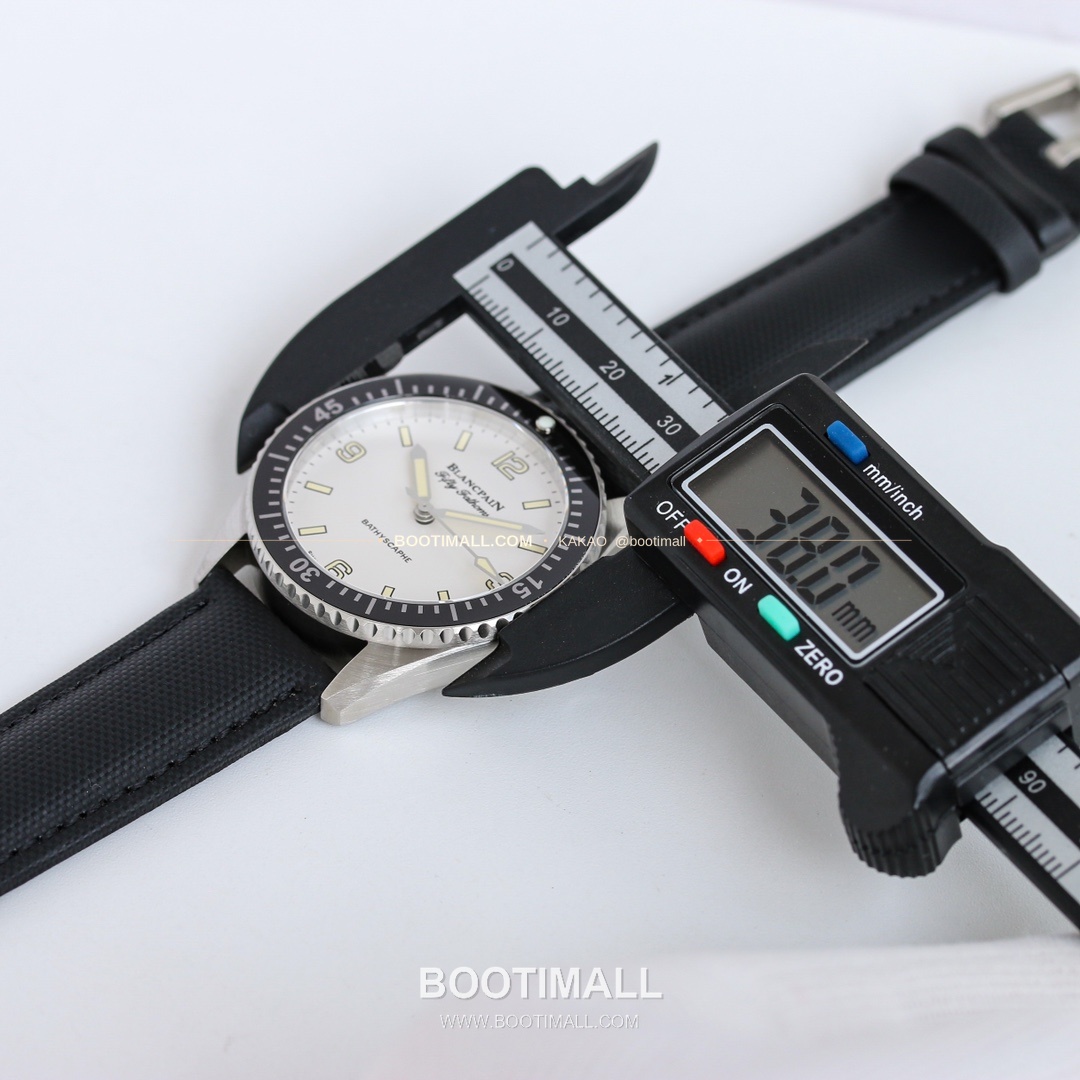 블랑팡 피프티패덤즈 바티스카프 세라믹 오토매틱 Blancpain Fifty Fathoms Bathyscaphe Ceramic Automatic 5100-1130 38mm 9