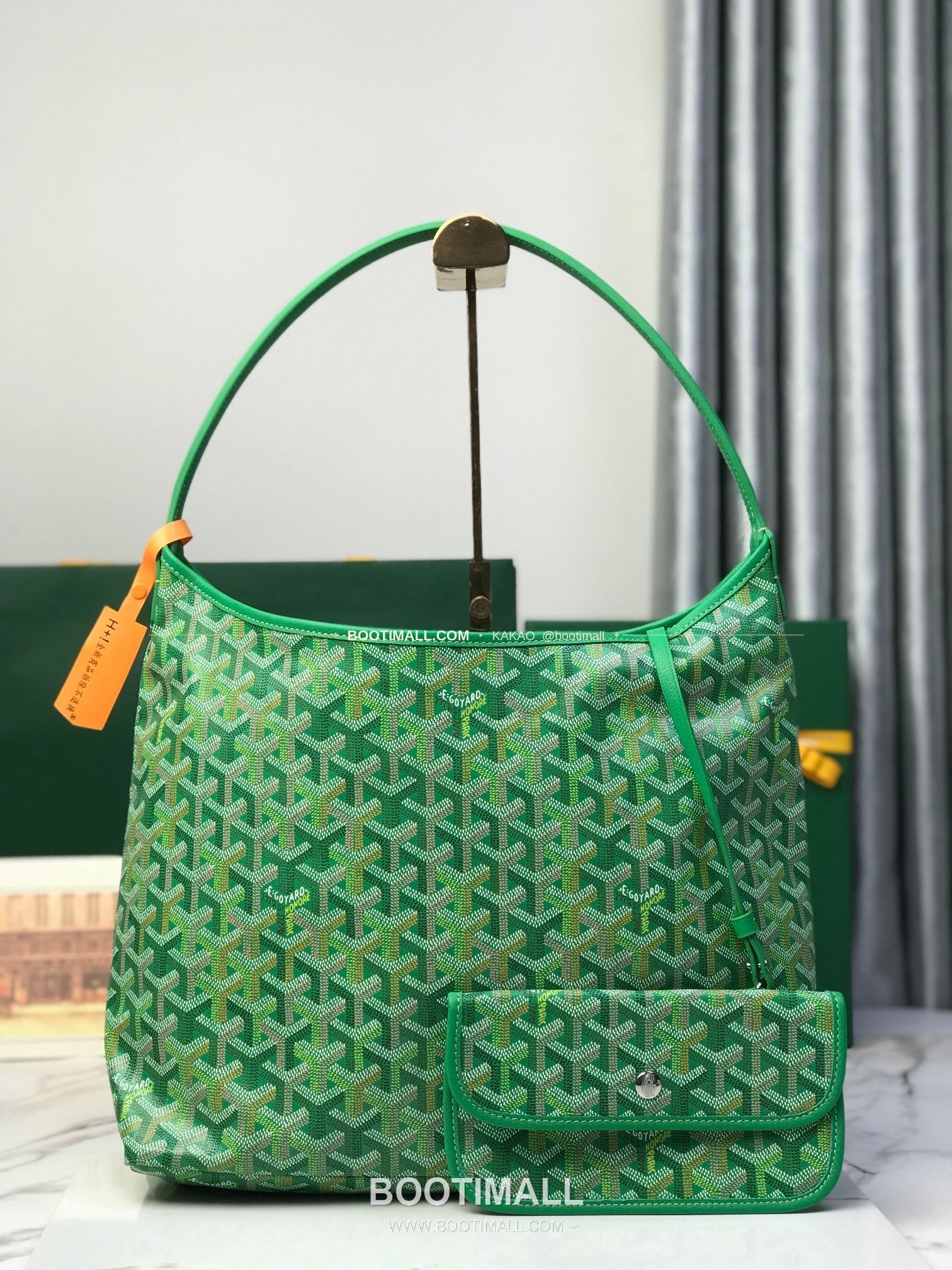고야드 호보 보헴 고야르딘 캔버스 멀티컬러 숄더백 Goyard Hobo Boheme Goyardine Canvas Multicolor Shoulder Bag 020223 43cm 1