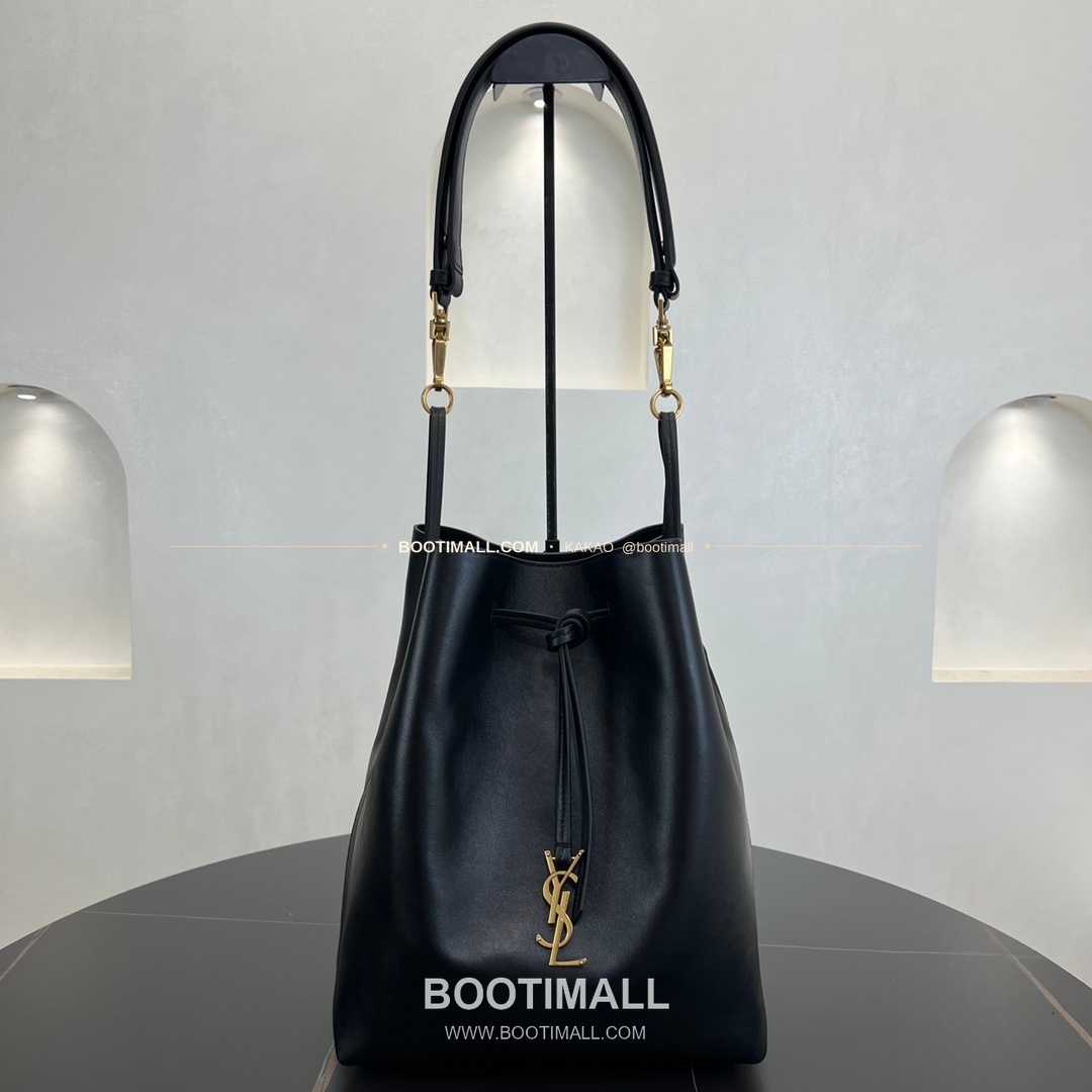 생로랑 파리 VII 램스킨 카산드라 드로스트링 숄더백 Saint Laurent Paris VII Lambskin Cassandre Drawstring Shoulder Bag 804302 30cm 1