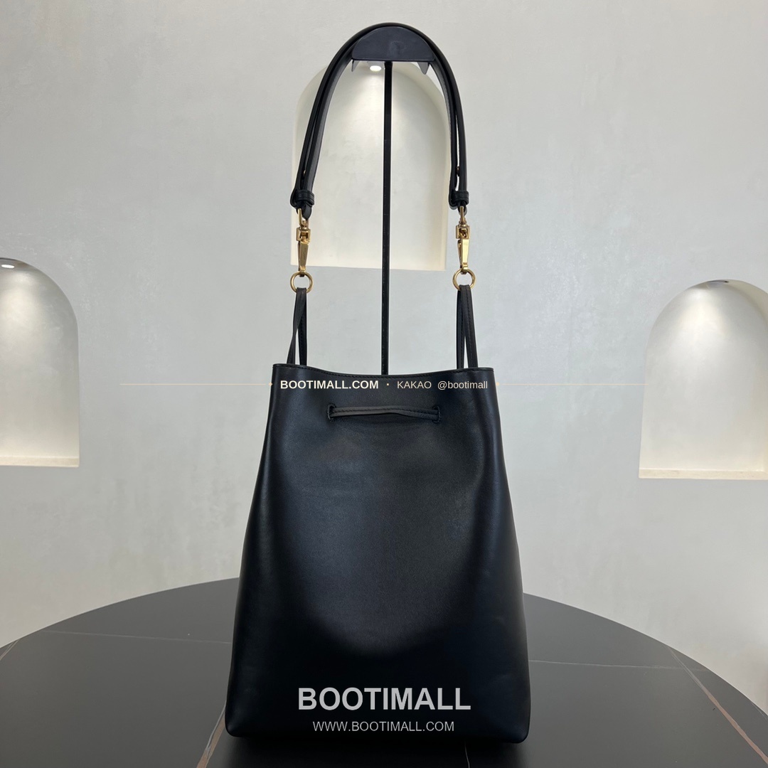 생로랑 파리 VII 램스킨 카산드라 드로스트링 숄더백 Saint Laurent Paris VII Lambskin Cassandre Drawstring Shoulder Bag 804302 30cm 2