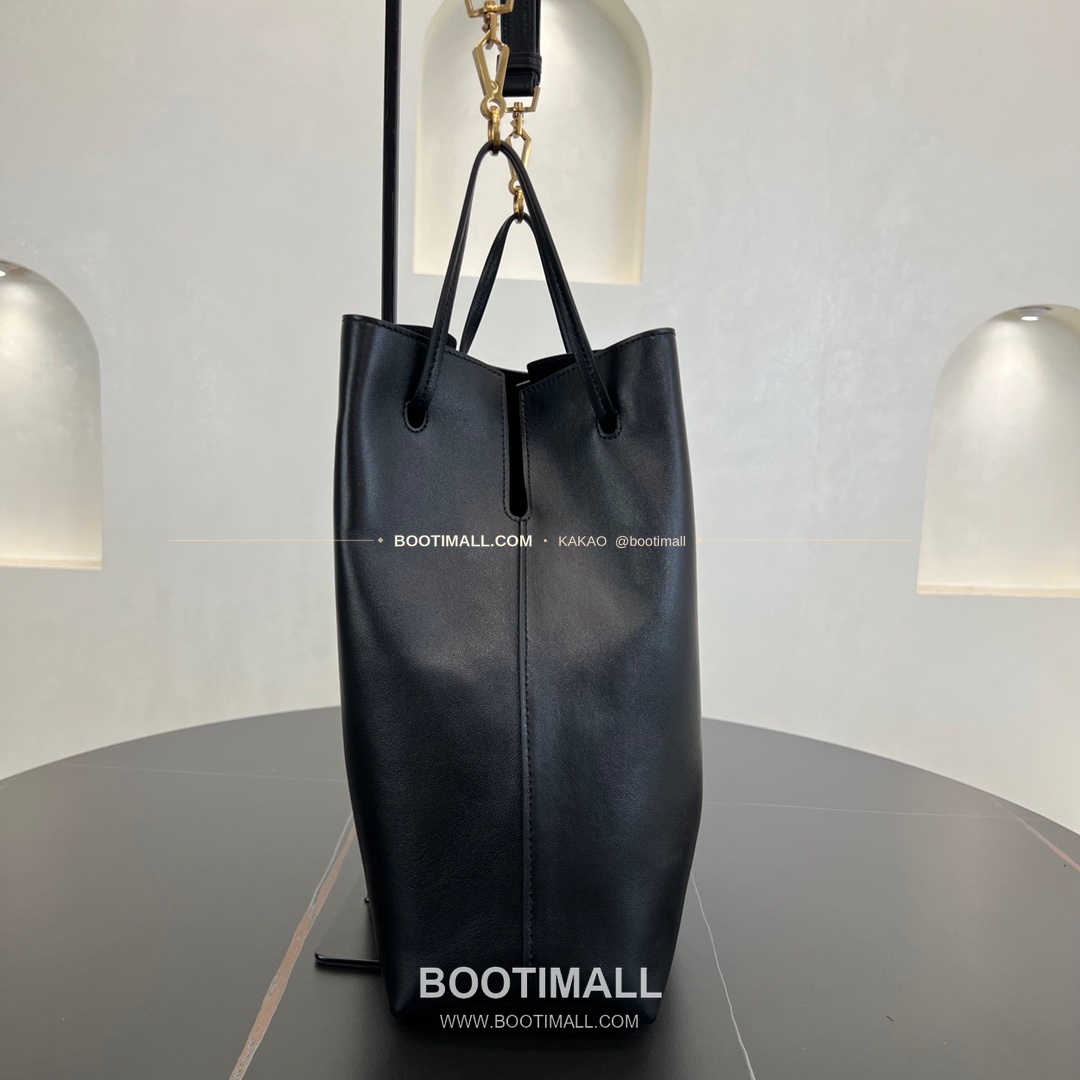 생로랑 파리 VII 램스킨 카산드라 드로스트링 숄더백 Saint Laurent Paris VII Lambskin Cassandre Drawstring Shoulder Bag 804302 30cm 3