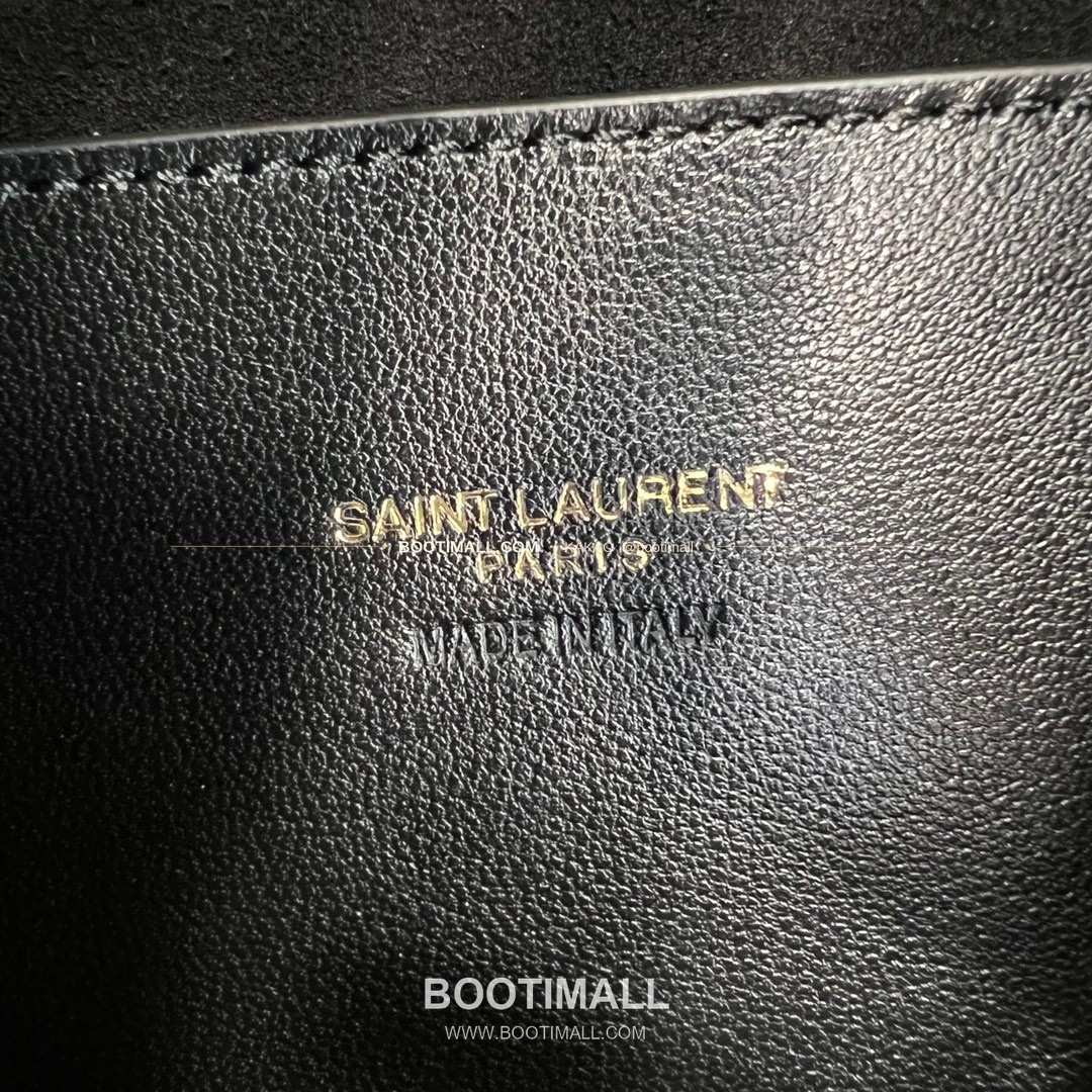 생로랑 파리 VII 램스킨 카산드라 드로스트링 숄더백 Saint Laurent Paris VII Lambskin Cassandre Drawstring Shoulder Bag 804302 30cm 9