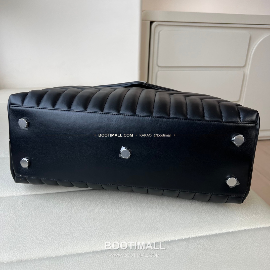 생로랑 루루 카프스킨 Y퀼팅 플랩 체인 숄더백 Saint Laurent Loulou Calfskin Y Quilted Flap Chain Shoulder Bag 457014 38cm 14