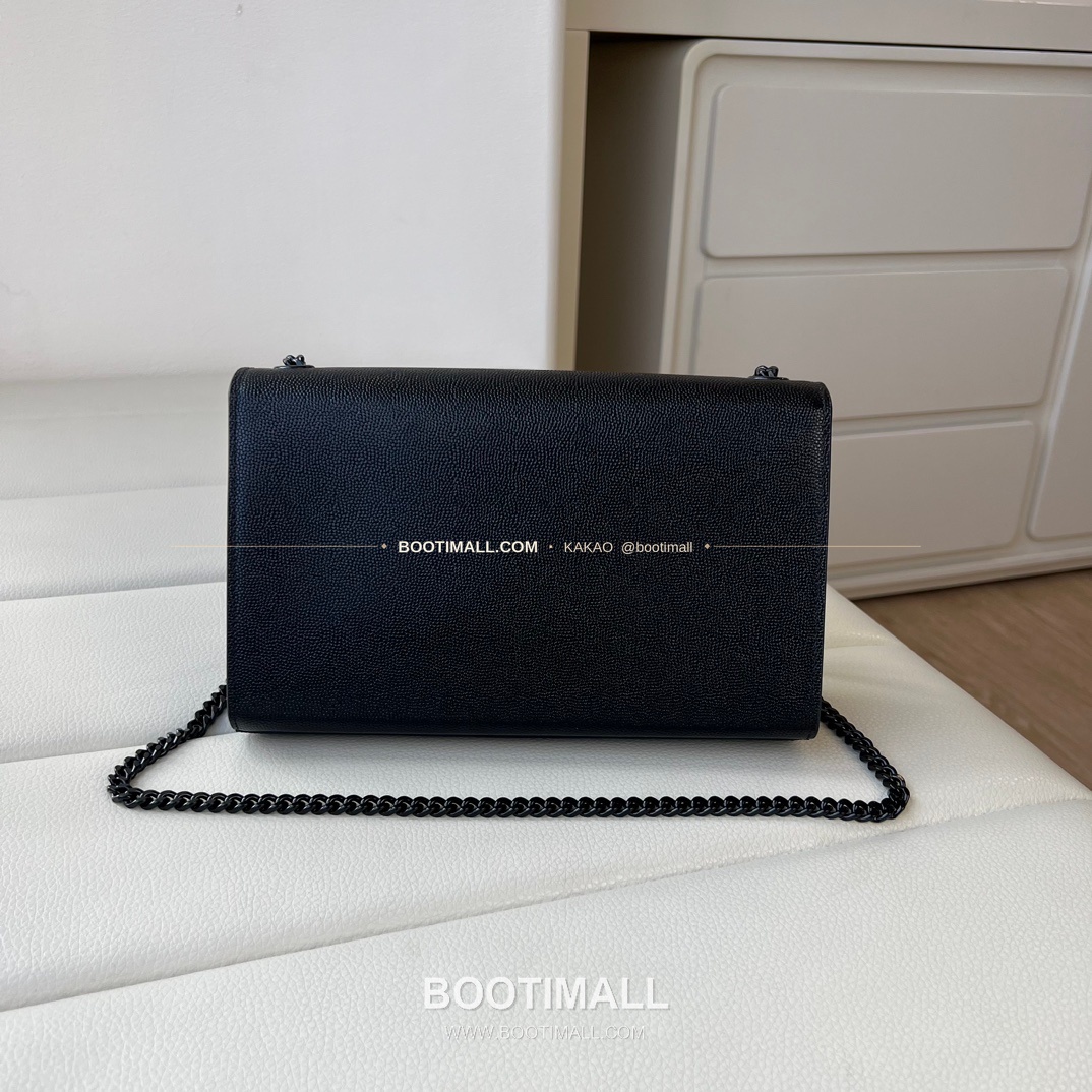 생로랑 모노그램 카프스킨 그레인 체인 숄더백 Saint Laurent Monogram Calfskin Grain Chain Shoulder Bag 364021 24cm 2