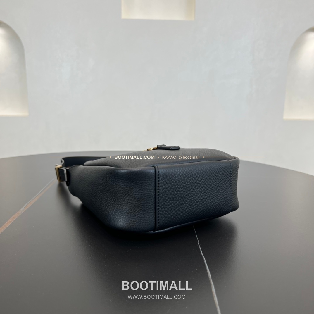 생로랑 르 5 아 7 베이비 스웨이드 카산드라 토트 숄더백 Saint Laurent Le 5 A 7 Baby Suede Cassandre Tote Shoulder Bag 809461 16cm 13