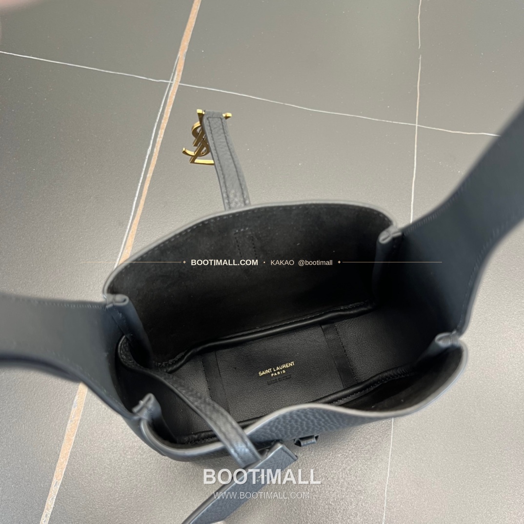 생로랑 르 5 아 7 베이비 스웨이드 카산드라 토트 숄더백 Saint Laurent Le 5 A 7 Baby Suede Cassandre Tote Shoulder Bag 809461 16cm 14