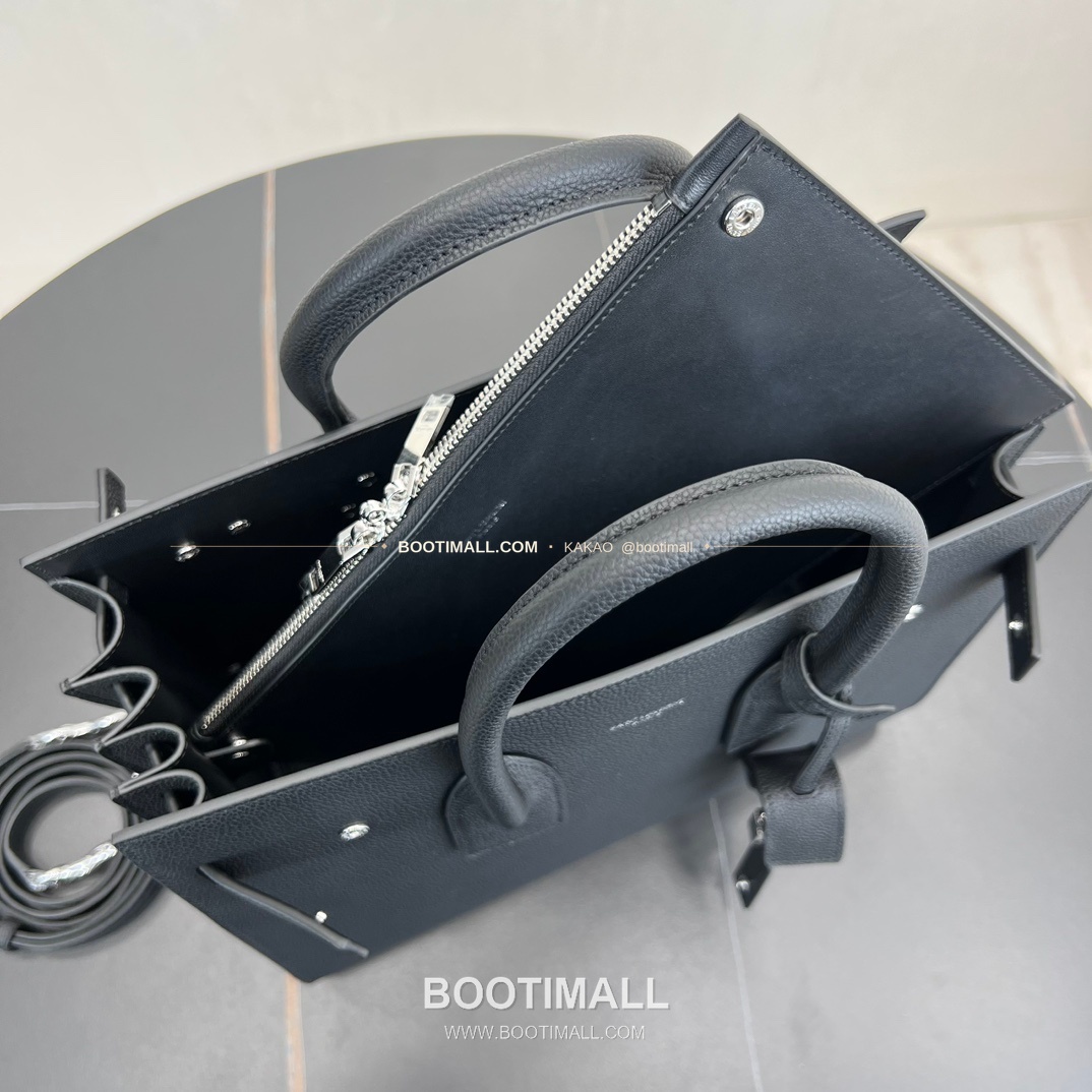 생로랑 삭 드 주르 카프스킨 다이아 엠보 아코디언 토트 숄더백 Saint Laurent Sac De Jour Calfskin Diamond Embossed Accordion Tote Shoulder Bag 378299 32cm 12